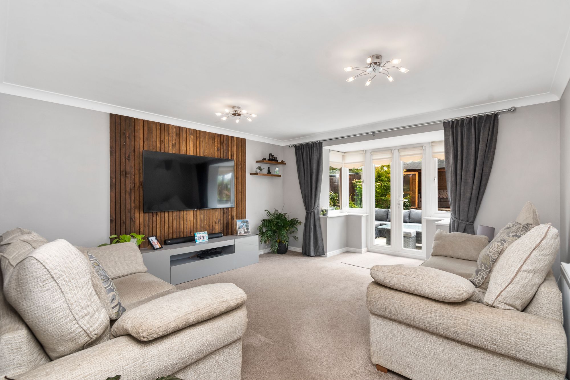 Evergreen Way, St. Helens