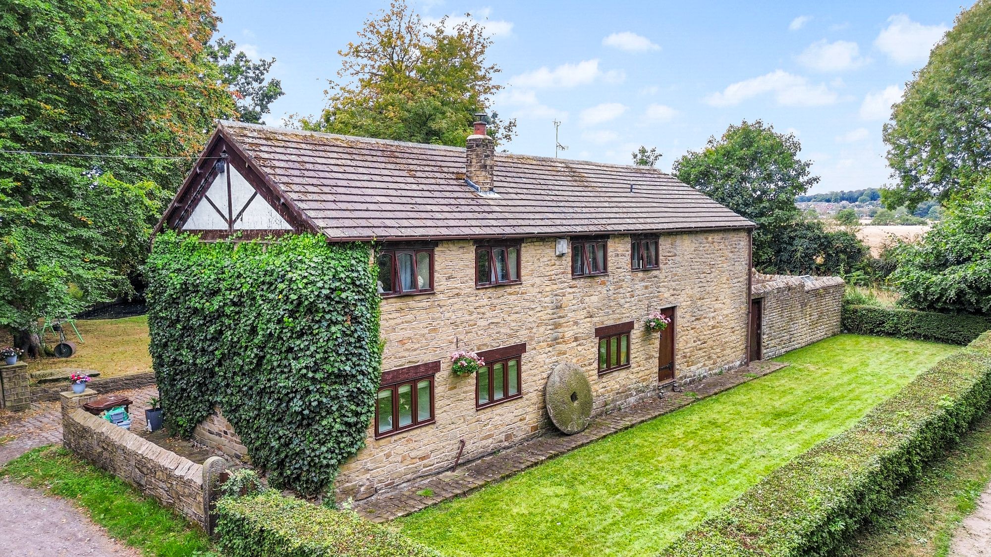Carr Mill Road, Billinge, WN5
