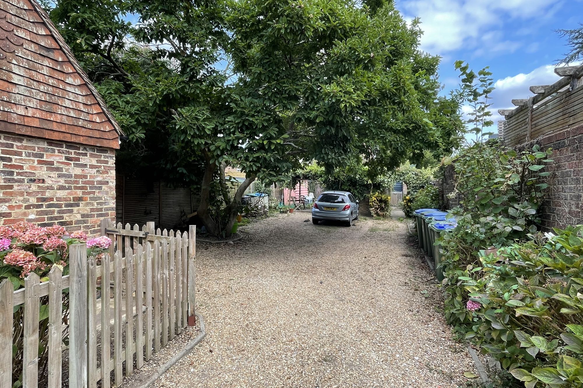 West Street, Billingshurst, RH14
