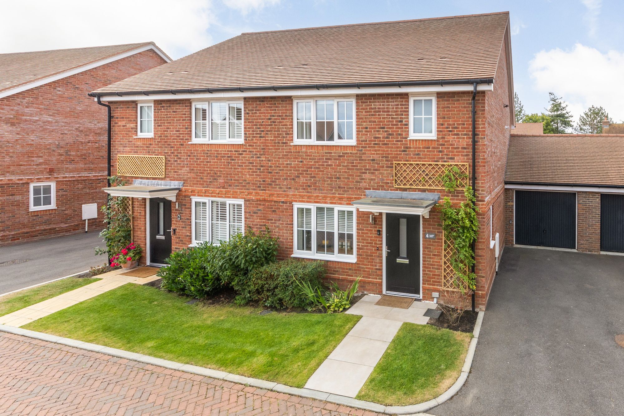 Lamble Walk, East Hanney, OX12