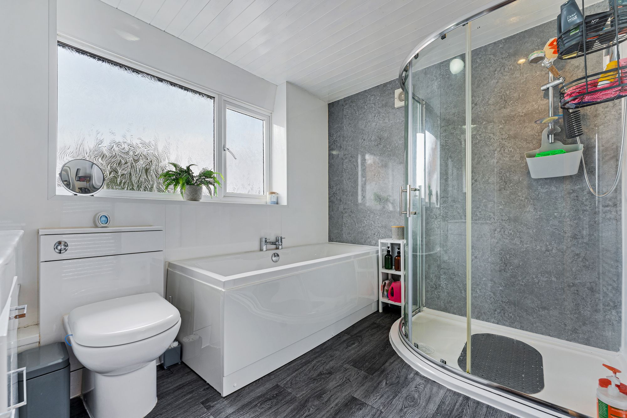 Lyndon Grove, Runcorn