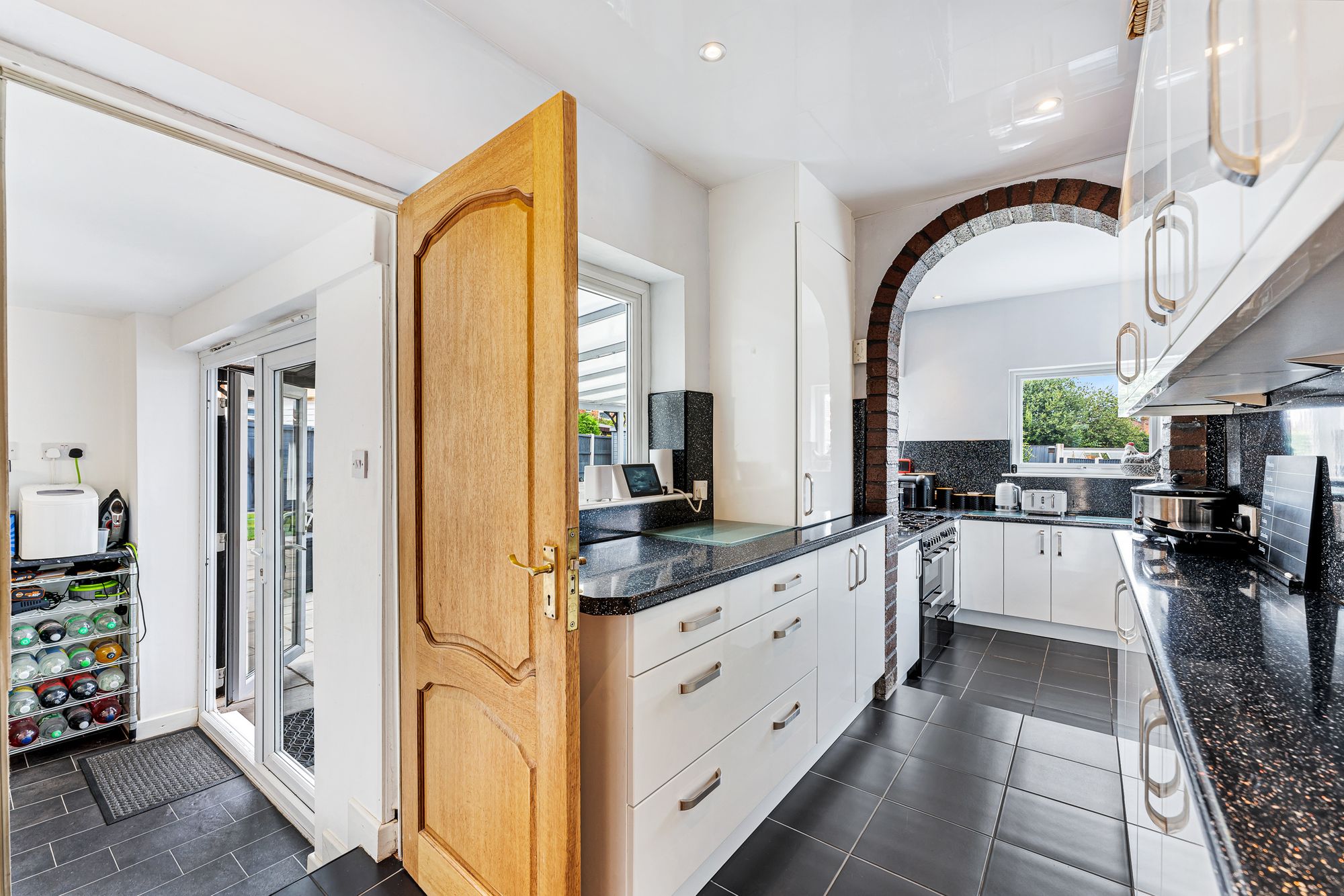 Lyndon Grove, Runcorn