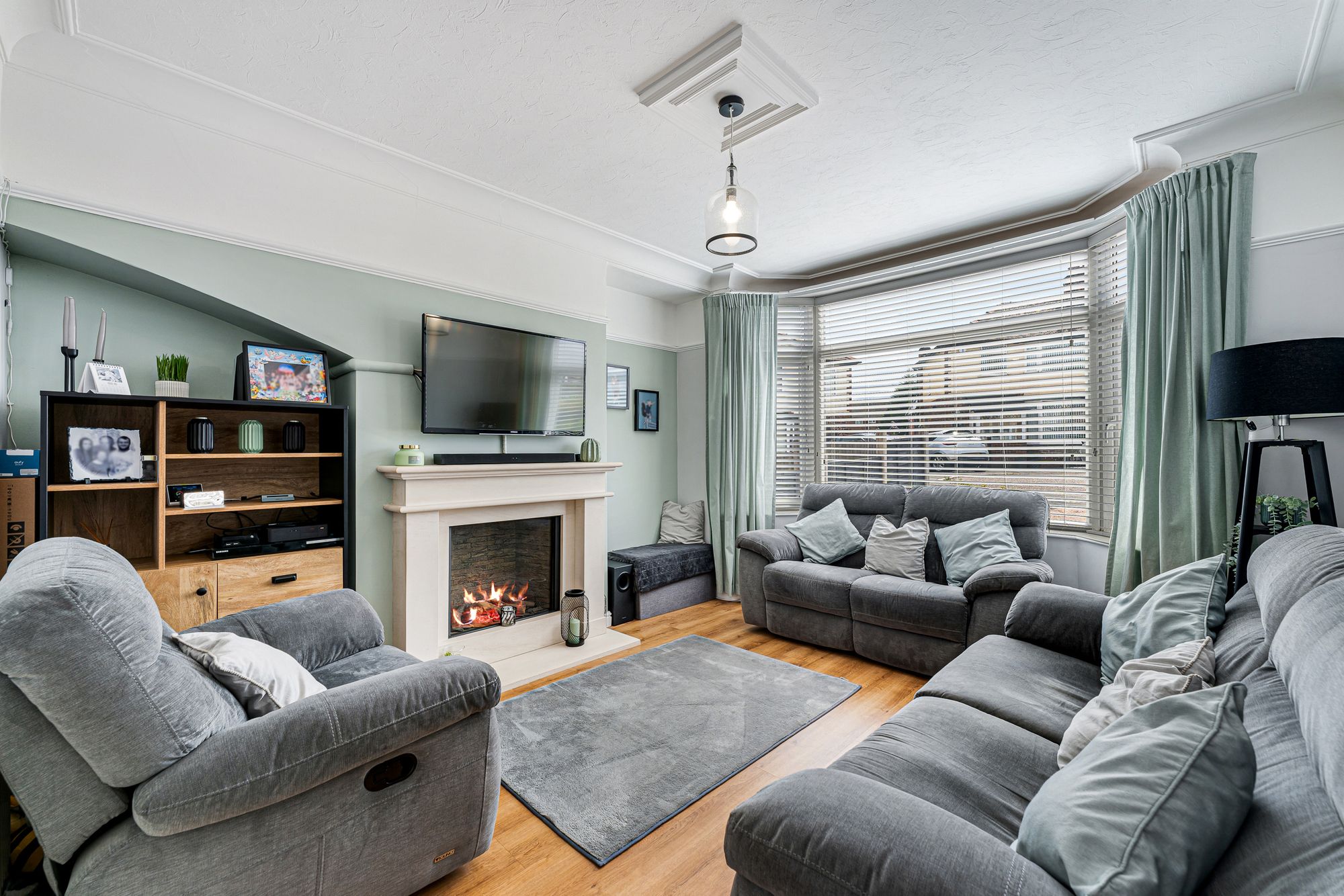 Lyndon Grove, Runcorn