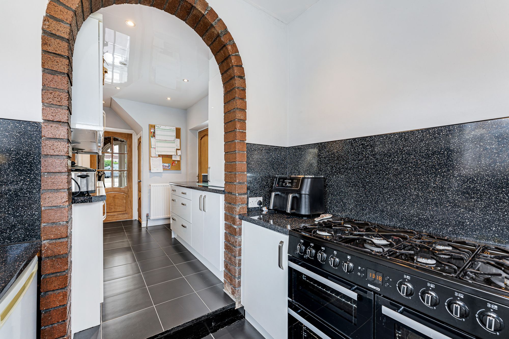 Lyndon Grove, Runcorn