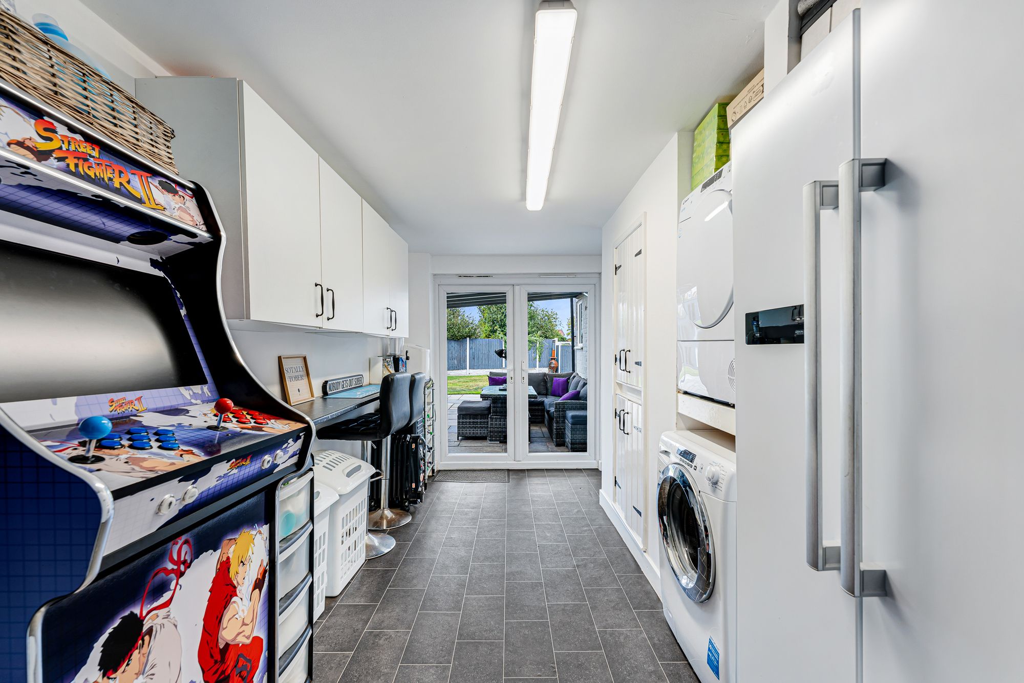 Lyndon Grove, Runcorn