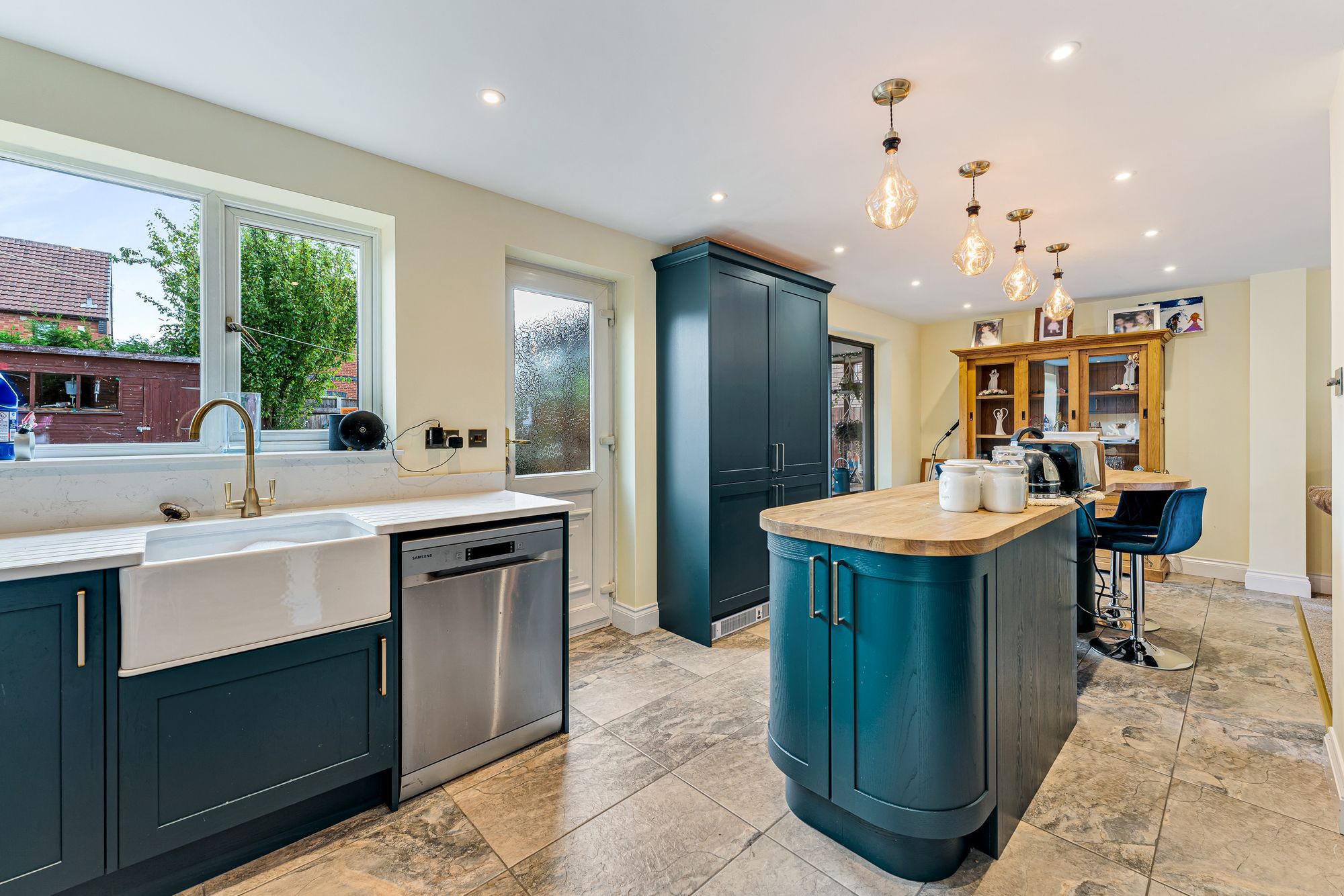 Finsbury Park, Widnes, WA8