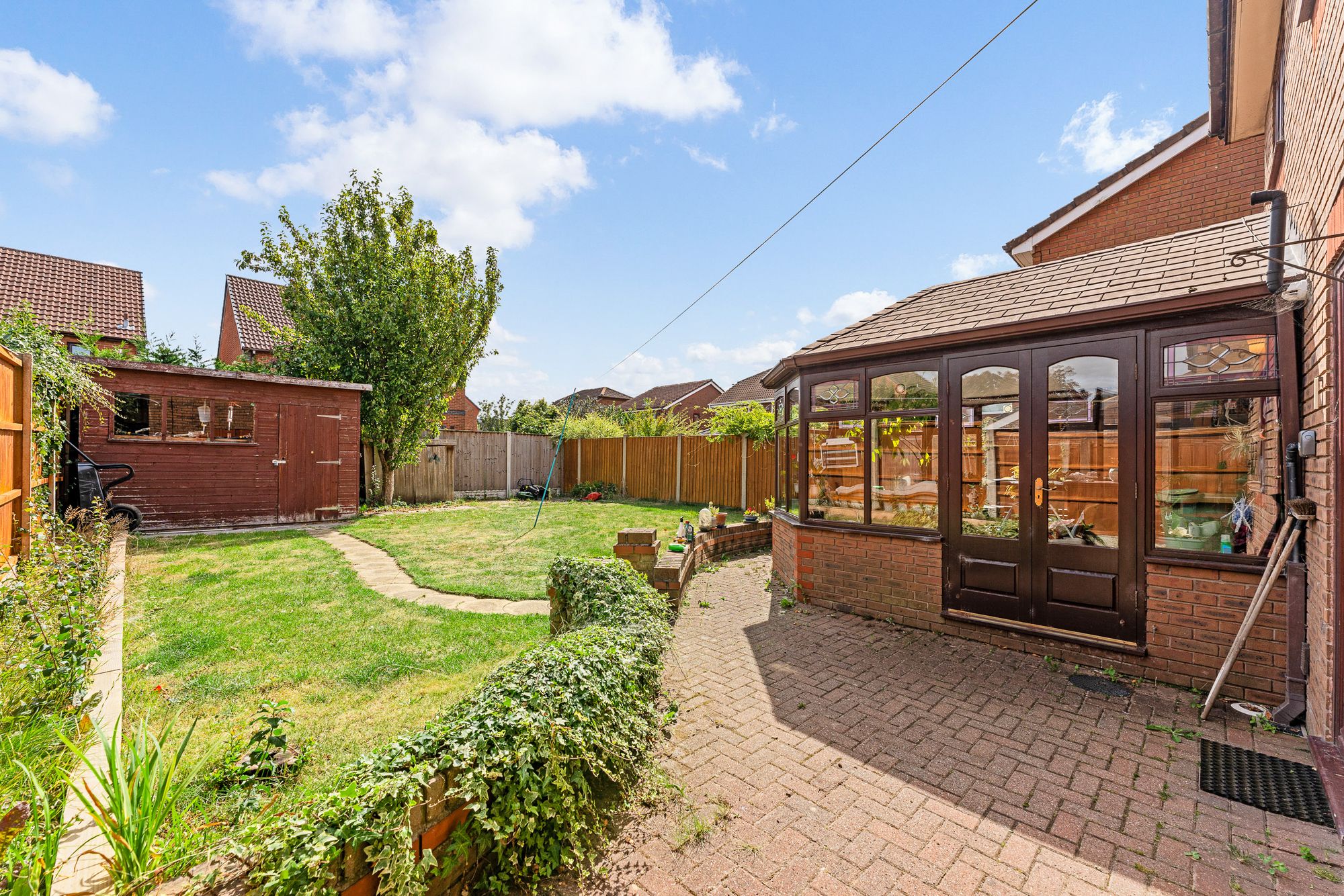 Finsbury Park, Widnes, WA8