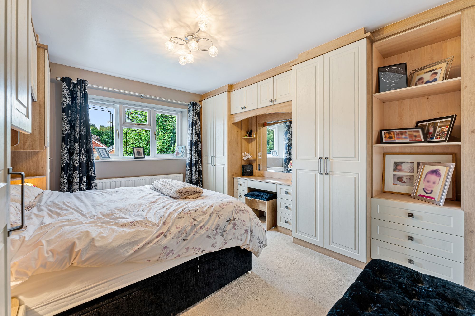 Finsbury Park, Widnes, WA8