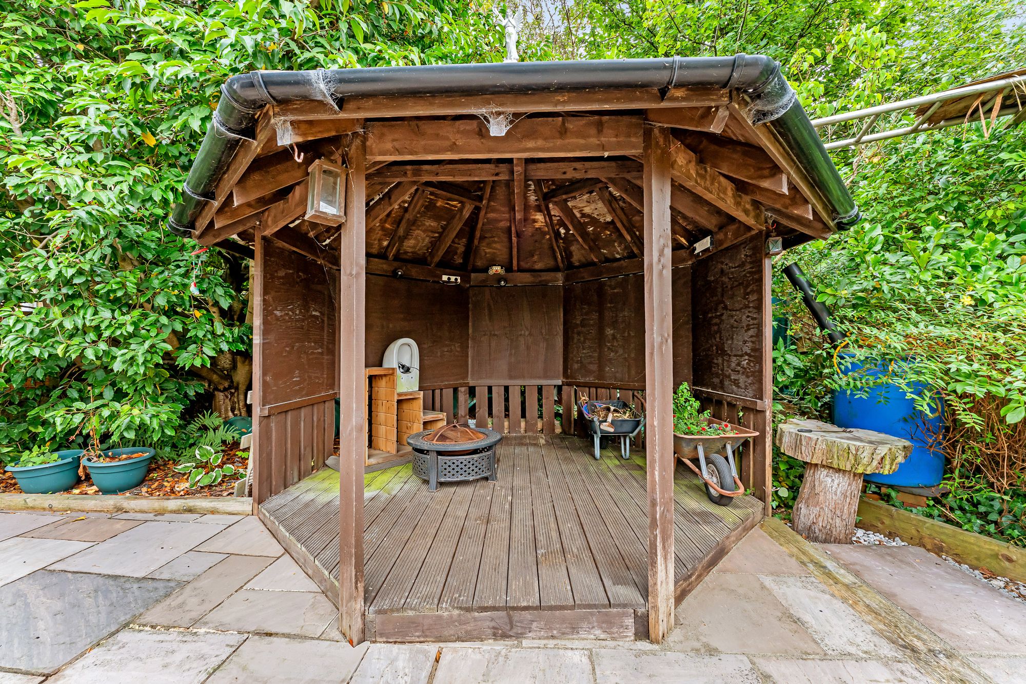 Buckingham Avenue, Widnes, WA8