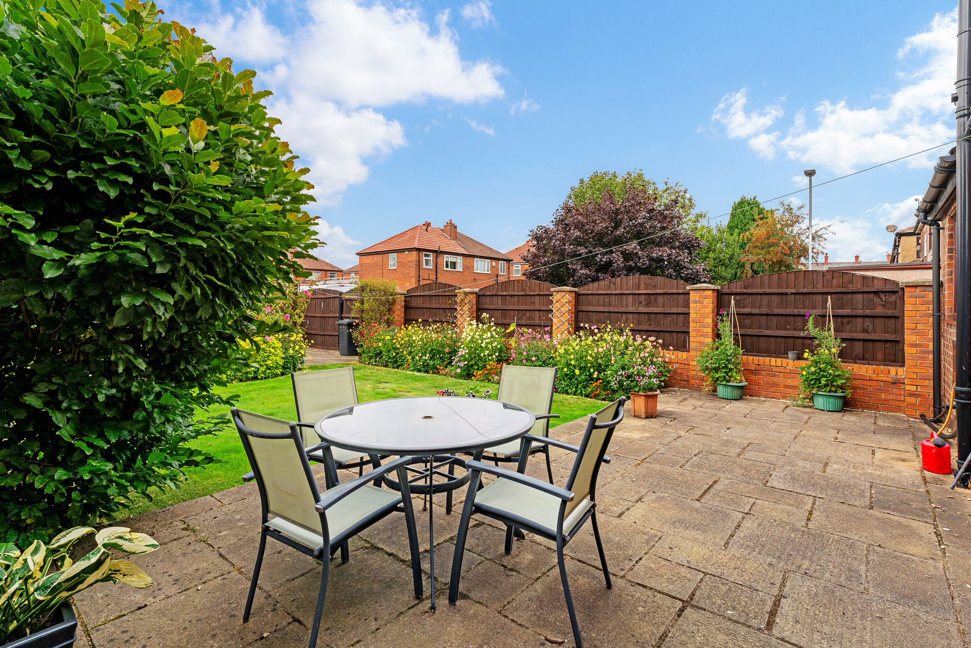 Charles Street, Leigh