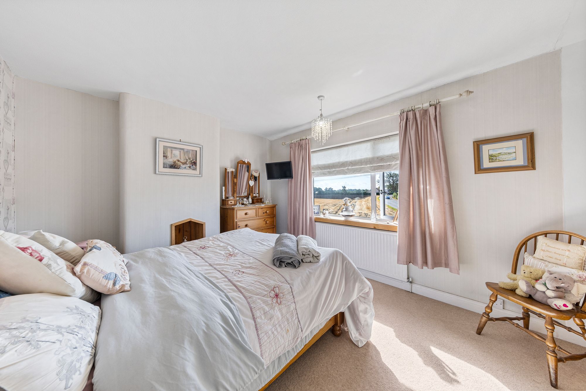 Heath Lane, Croft, WA3