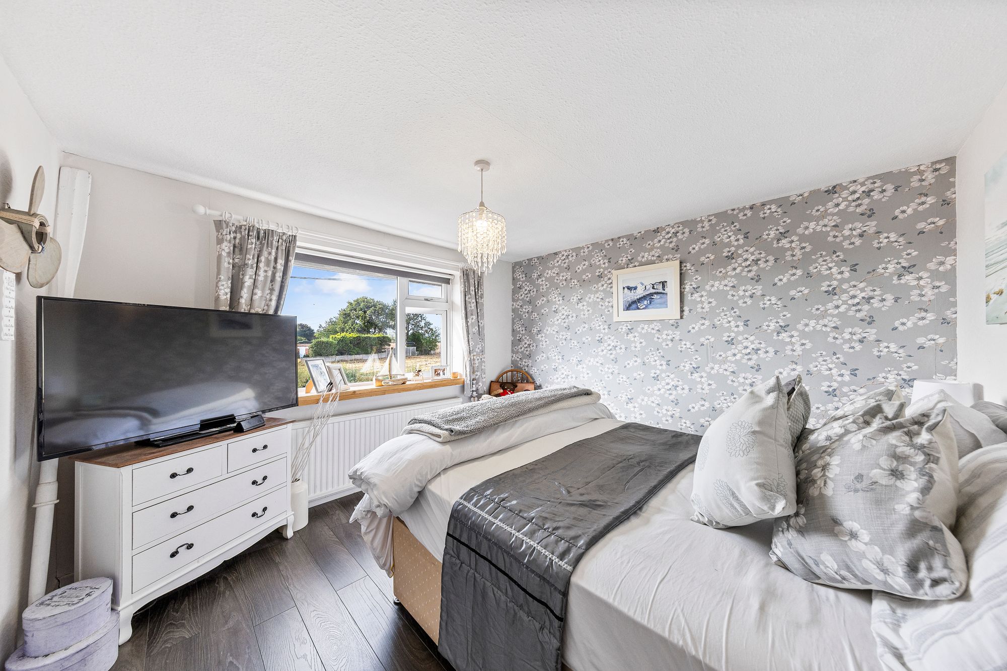 Heath Lane, Croft, WA3