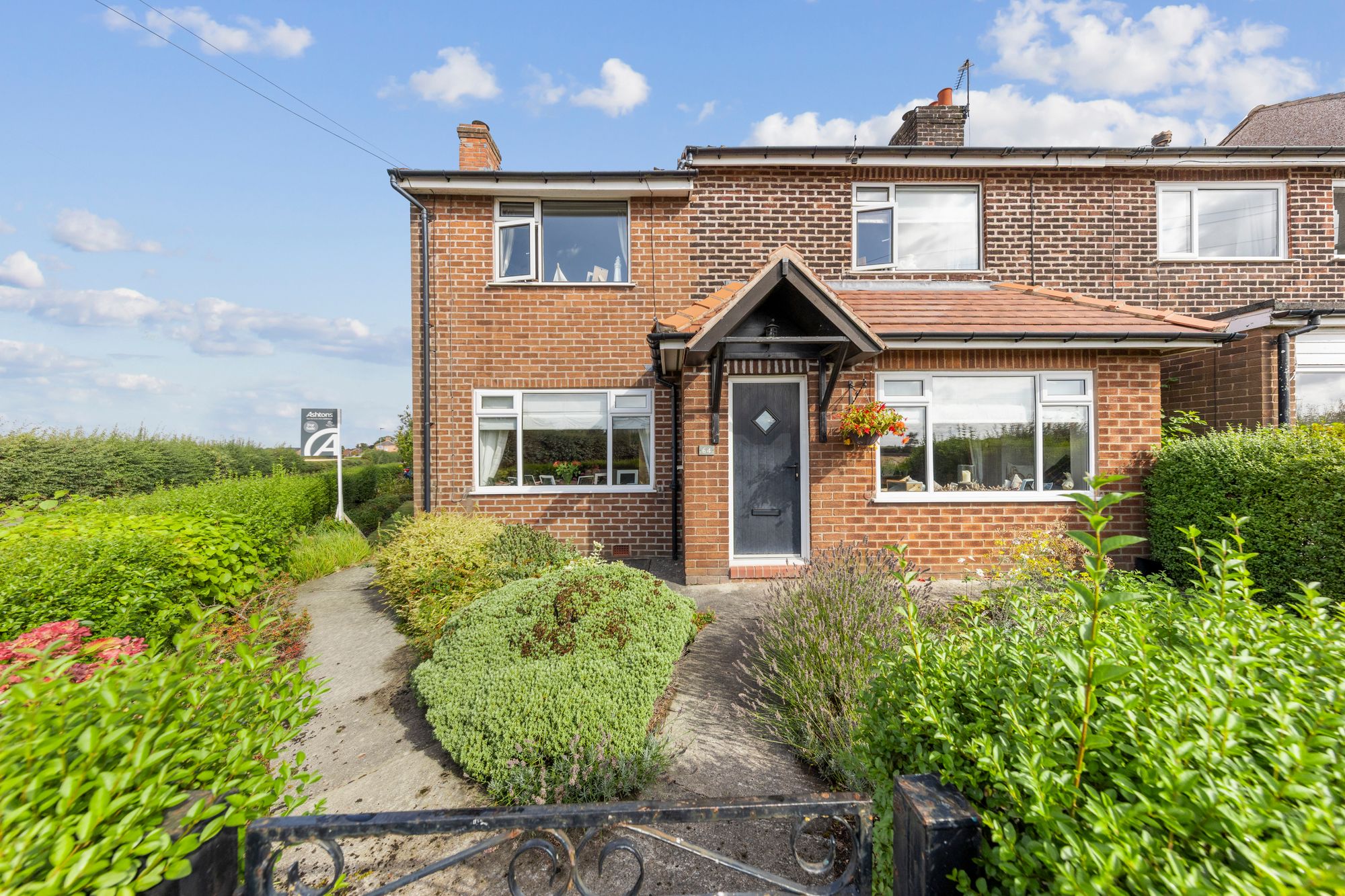 Heath Lane, Croft, WA3