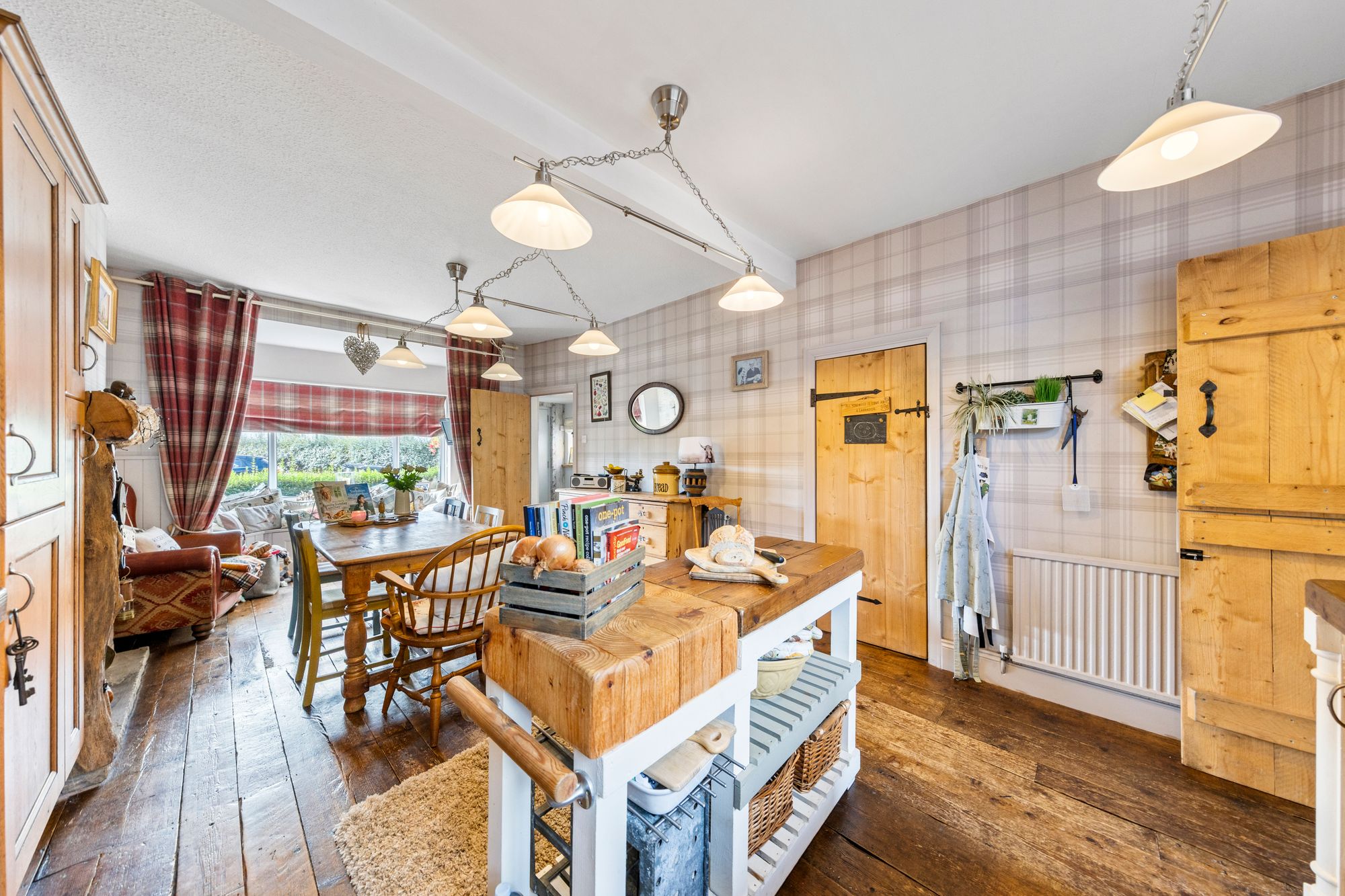 Heath Lane, Croft, WA3