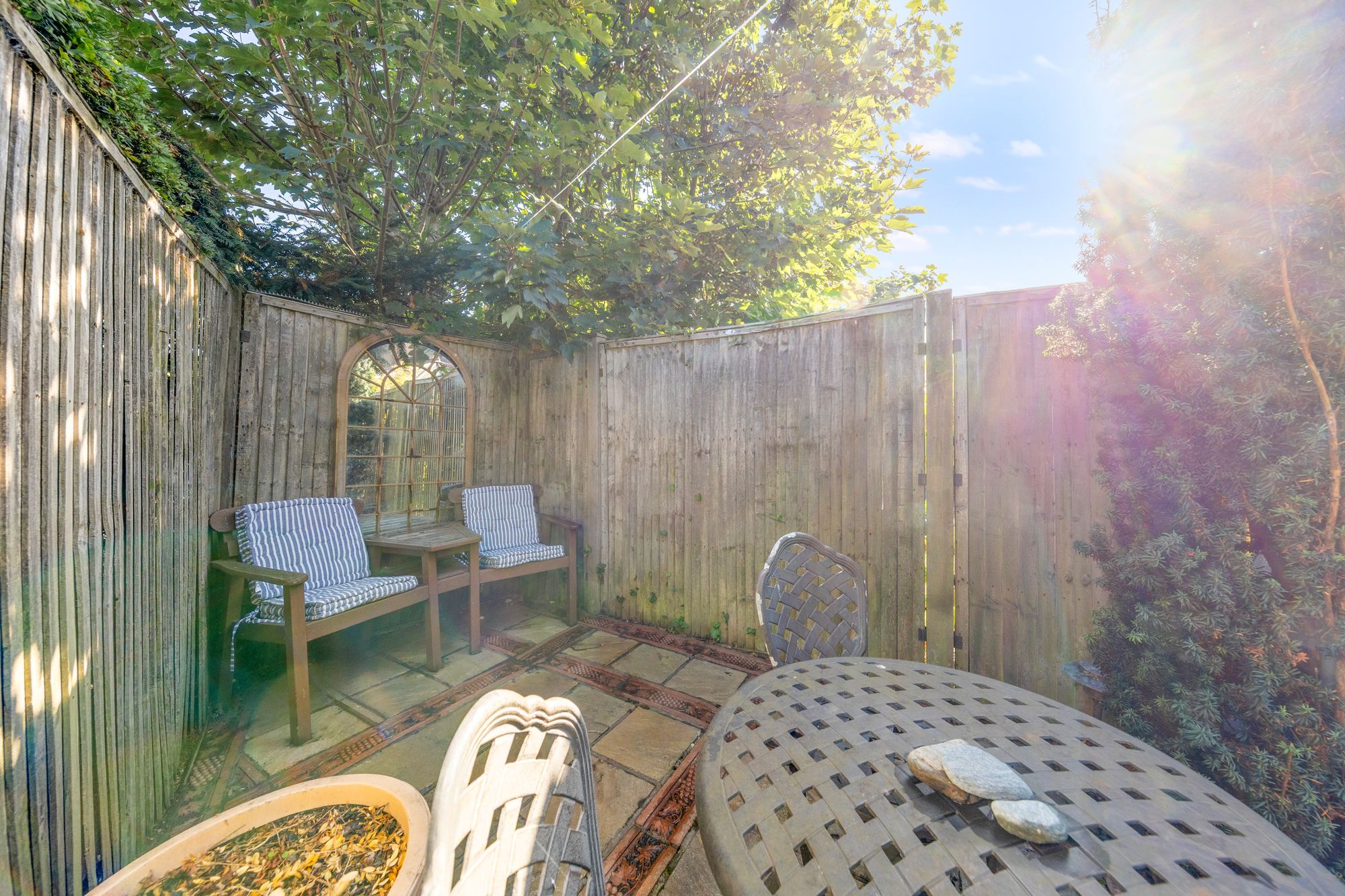 Deacons Close, Croft, WA3