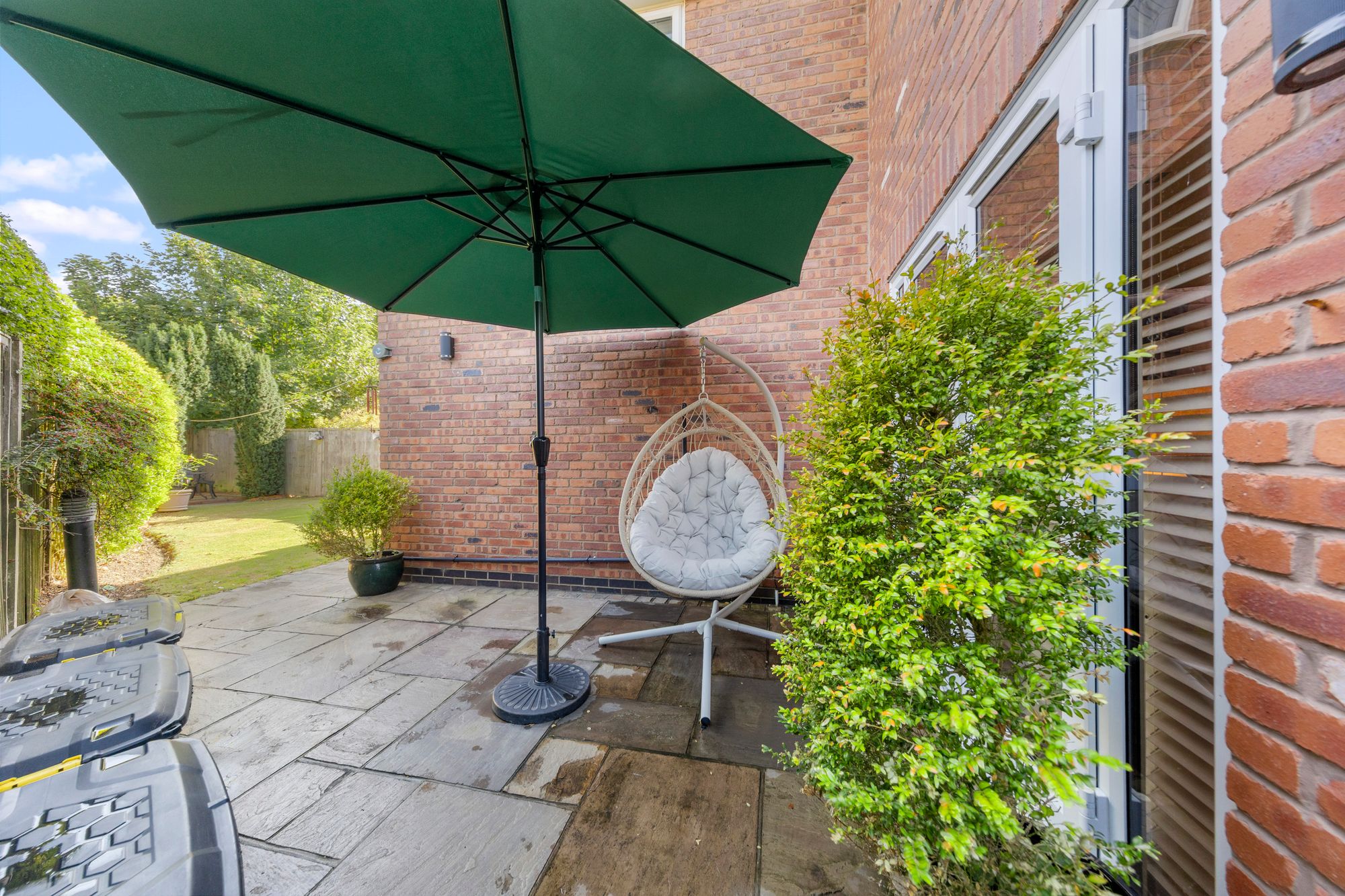 Deacons Close, Croft, WA3