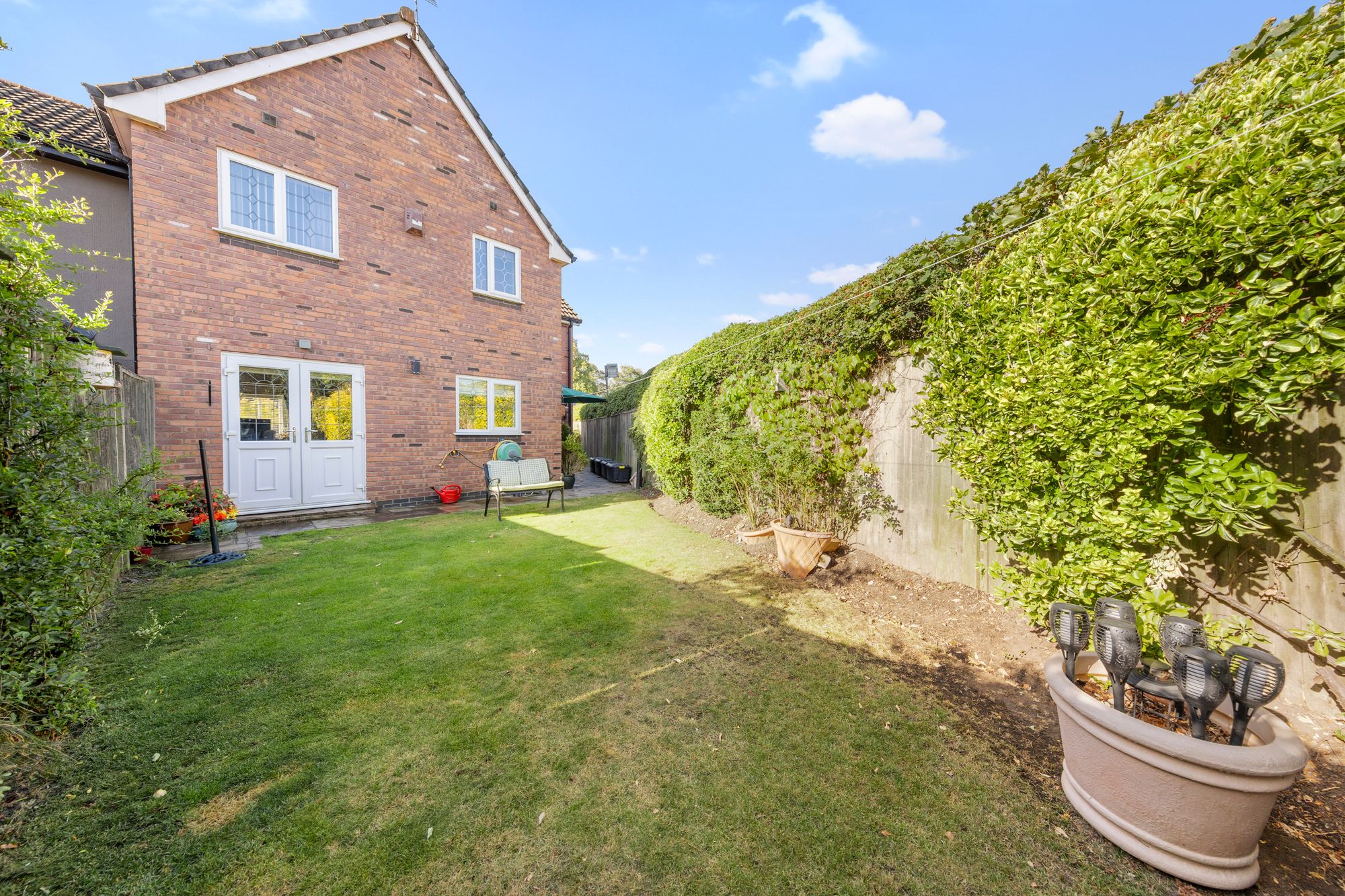 Deacons Close, Croft, WA3