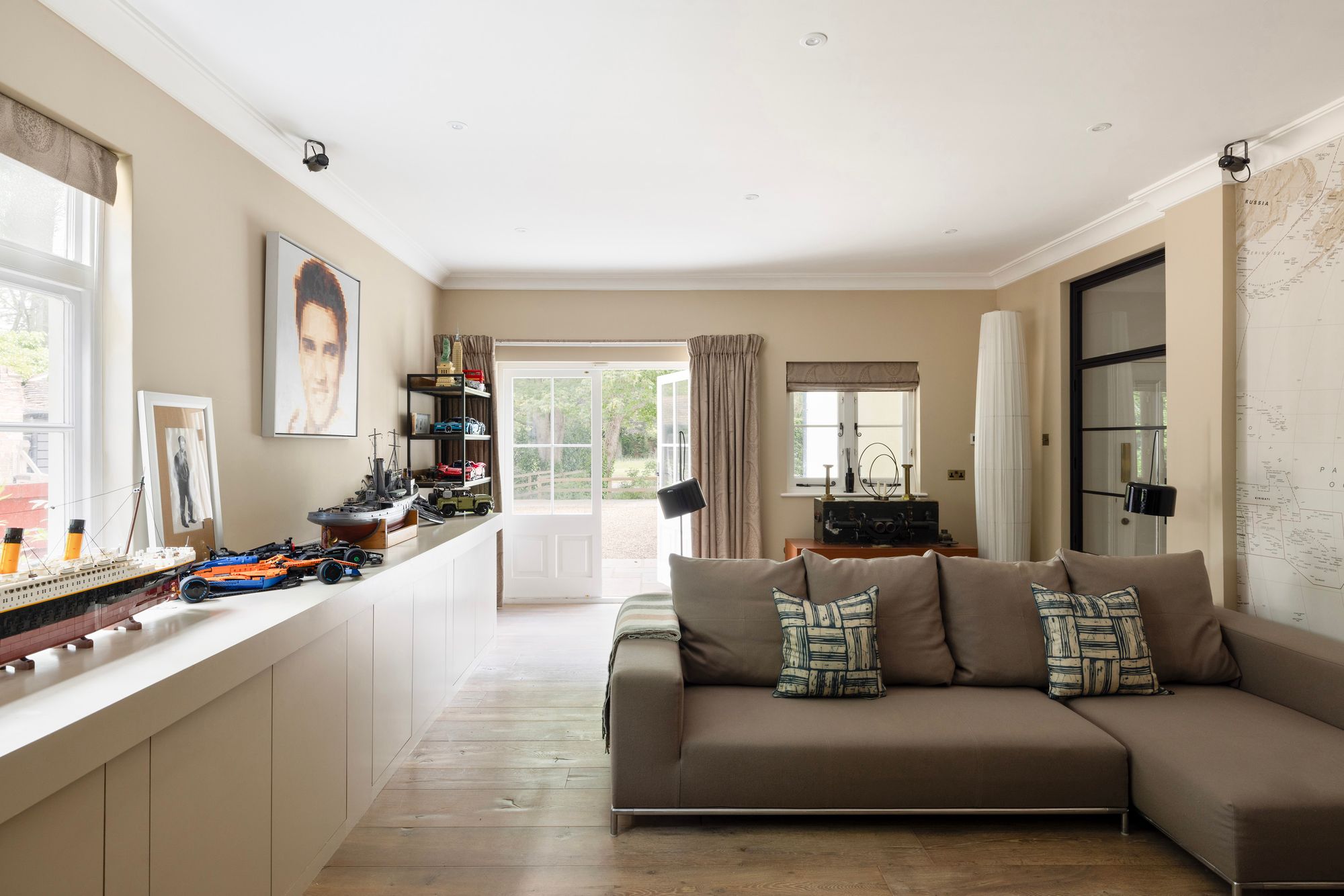 Story Of Home Games Room Risborough Road Aylesbury HP17 33