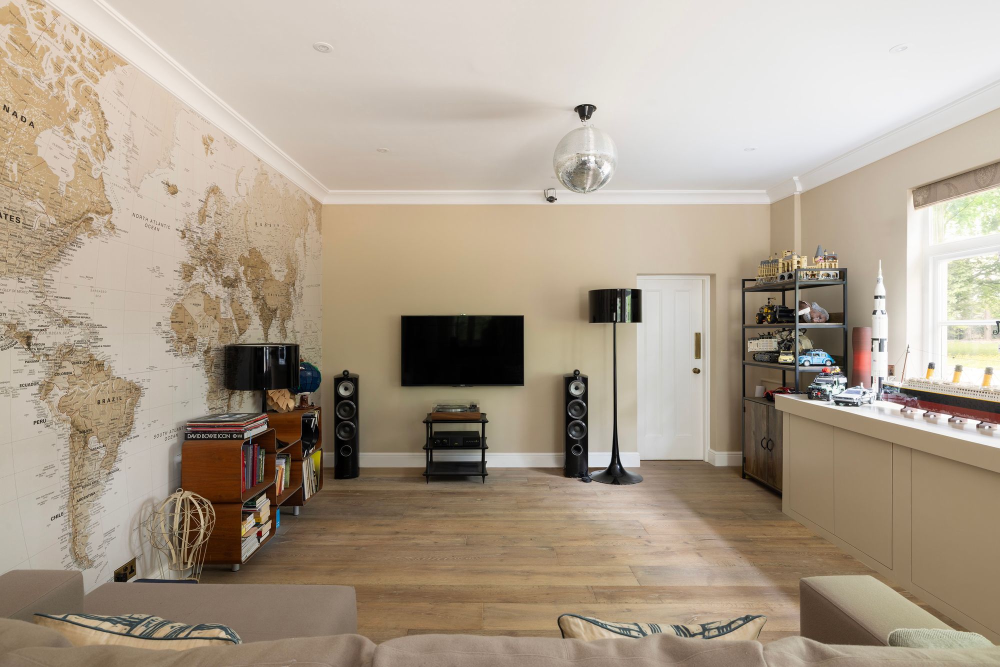 Story Of Home Games Room Risborough Road Aylesbury HP17 32