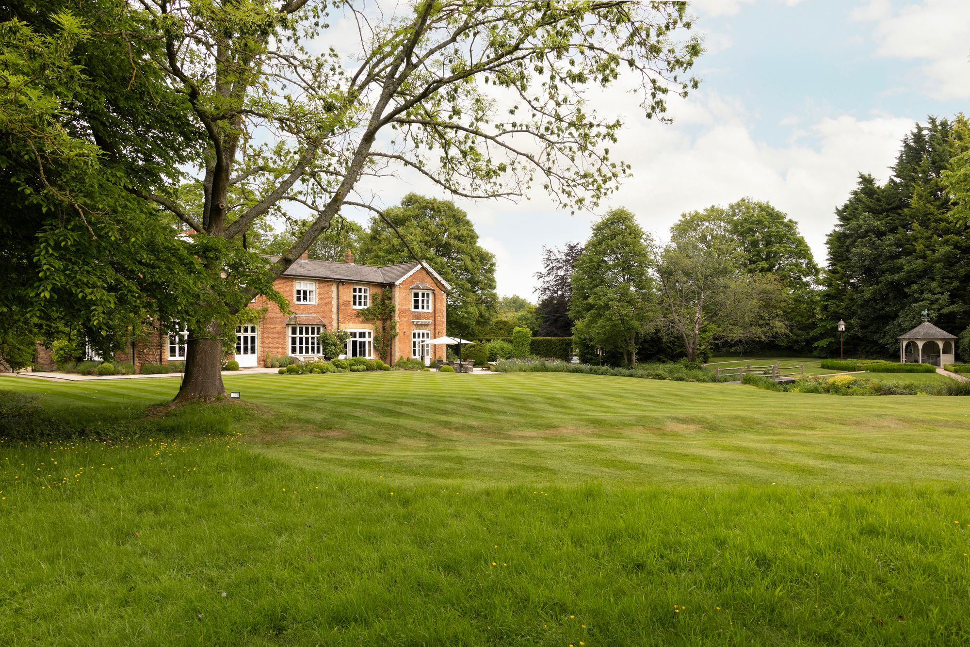 Story Of Home Garden Exterior Risborough Road Aylesbury HP17 8