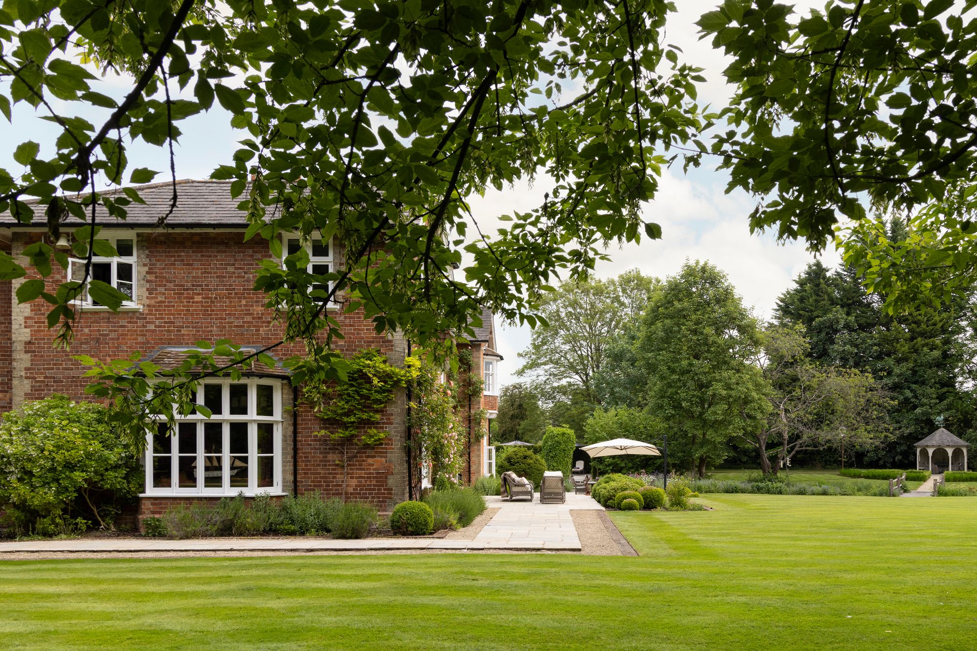 Story Of Home Garden Exterior Risborough Road Aylesbury HP17 10