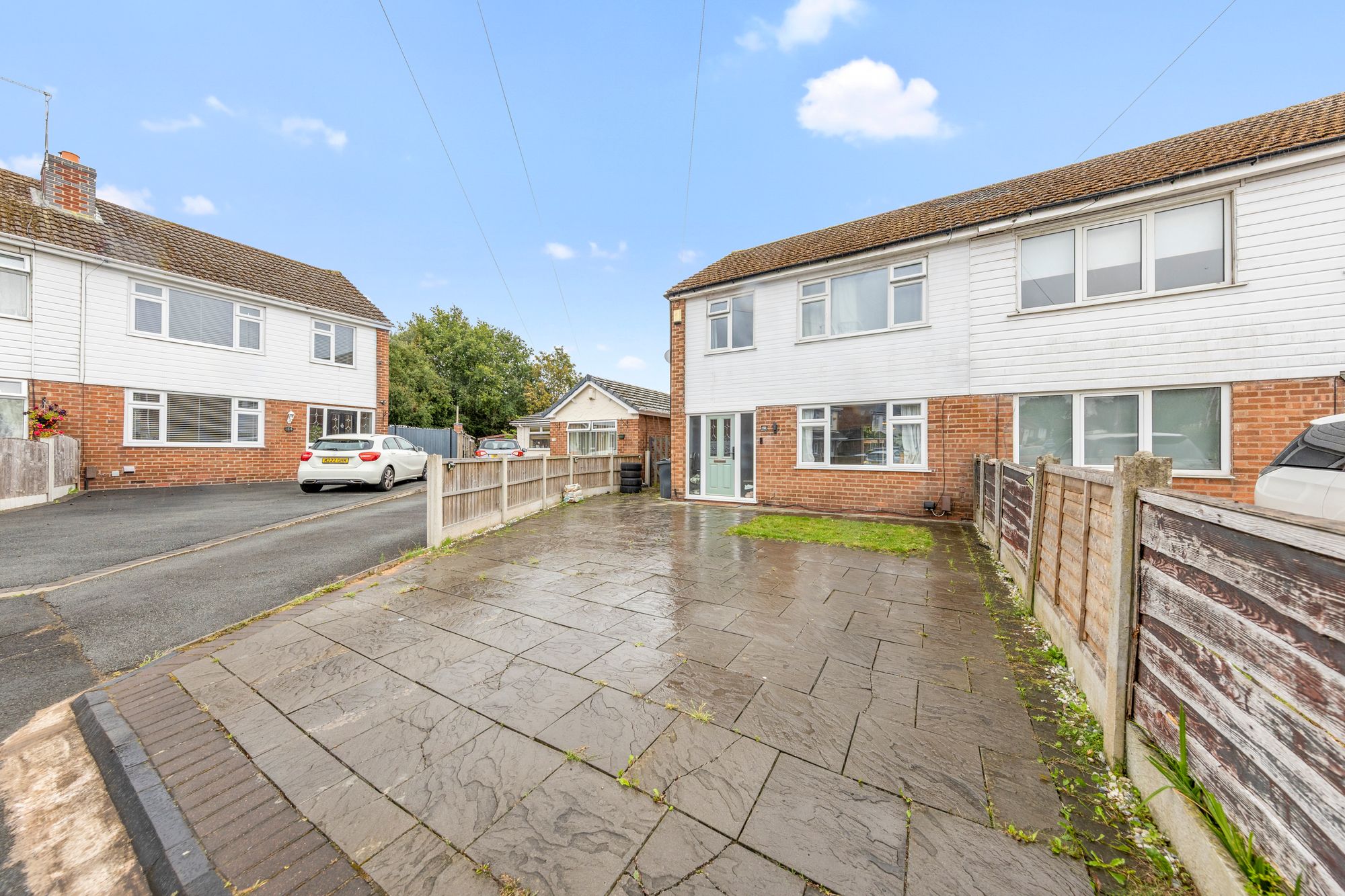 Cliftonville Road, Woolston, WA1