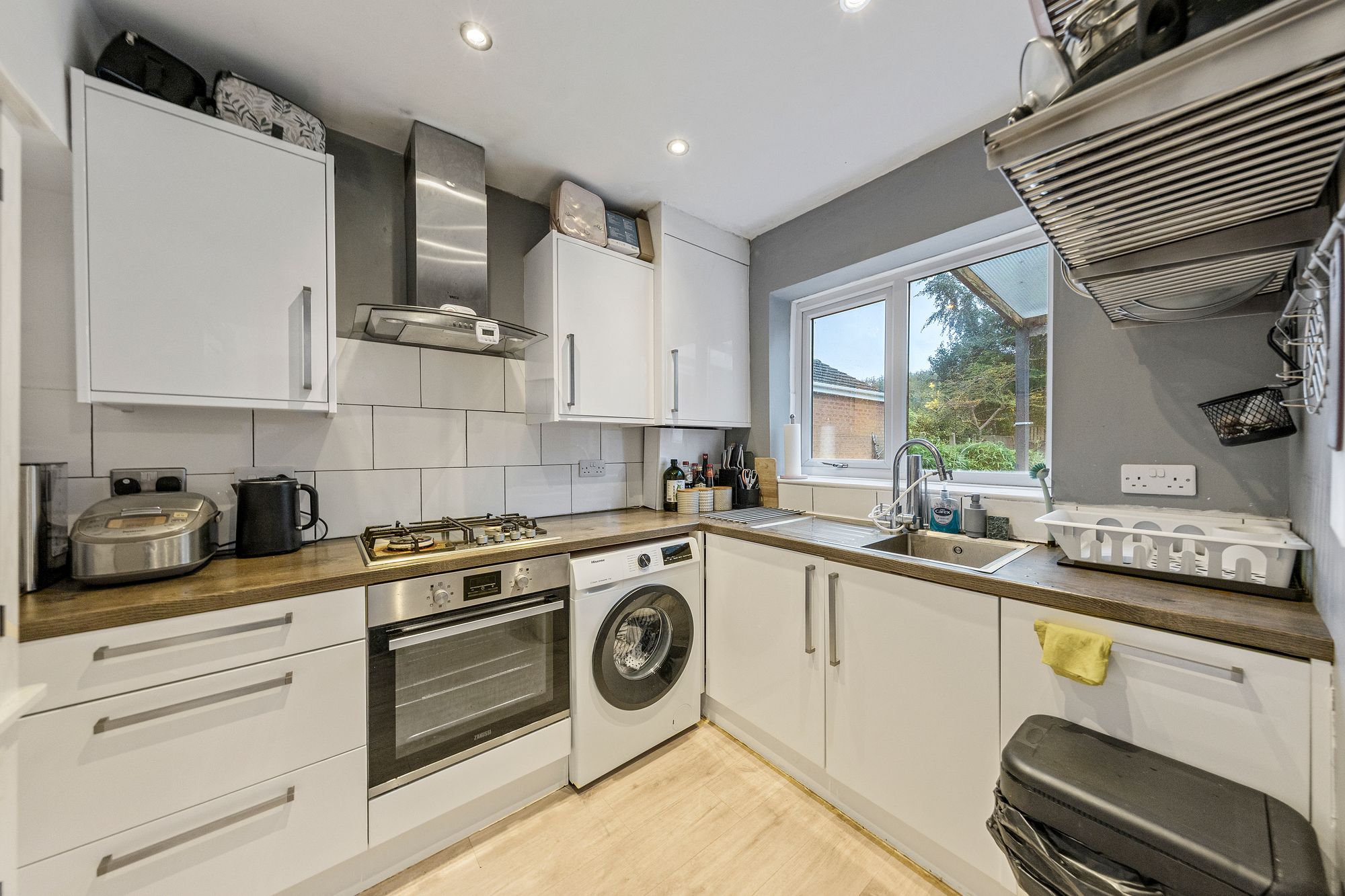 Cliftonville Road, Woolston, WA1