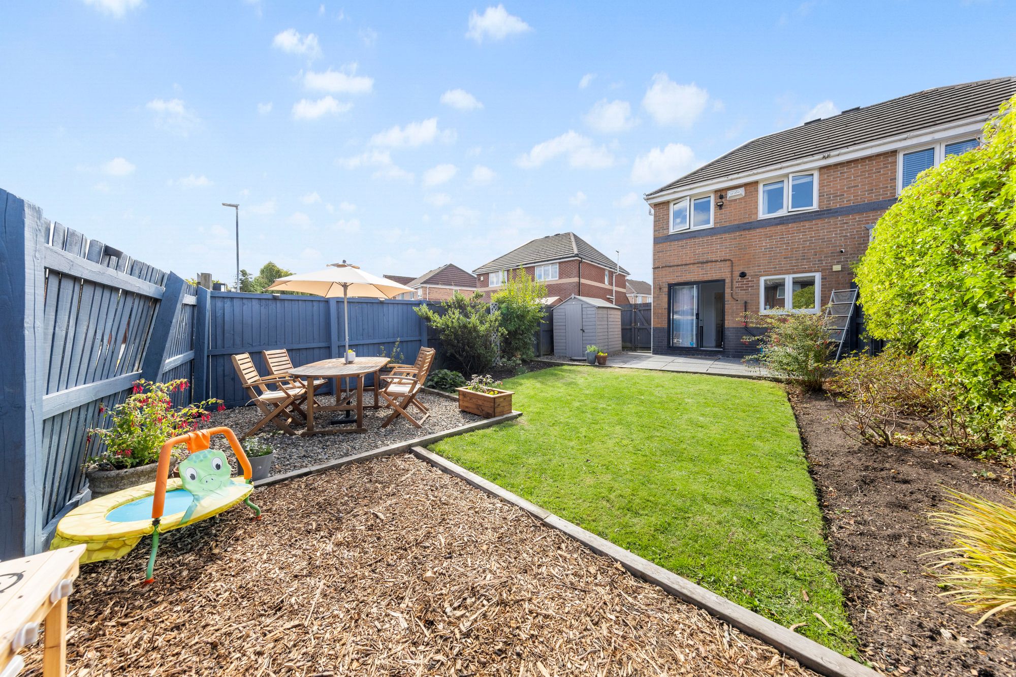 Fieldfare Close, Warrington