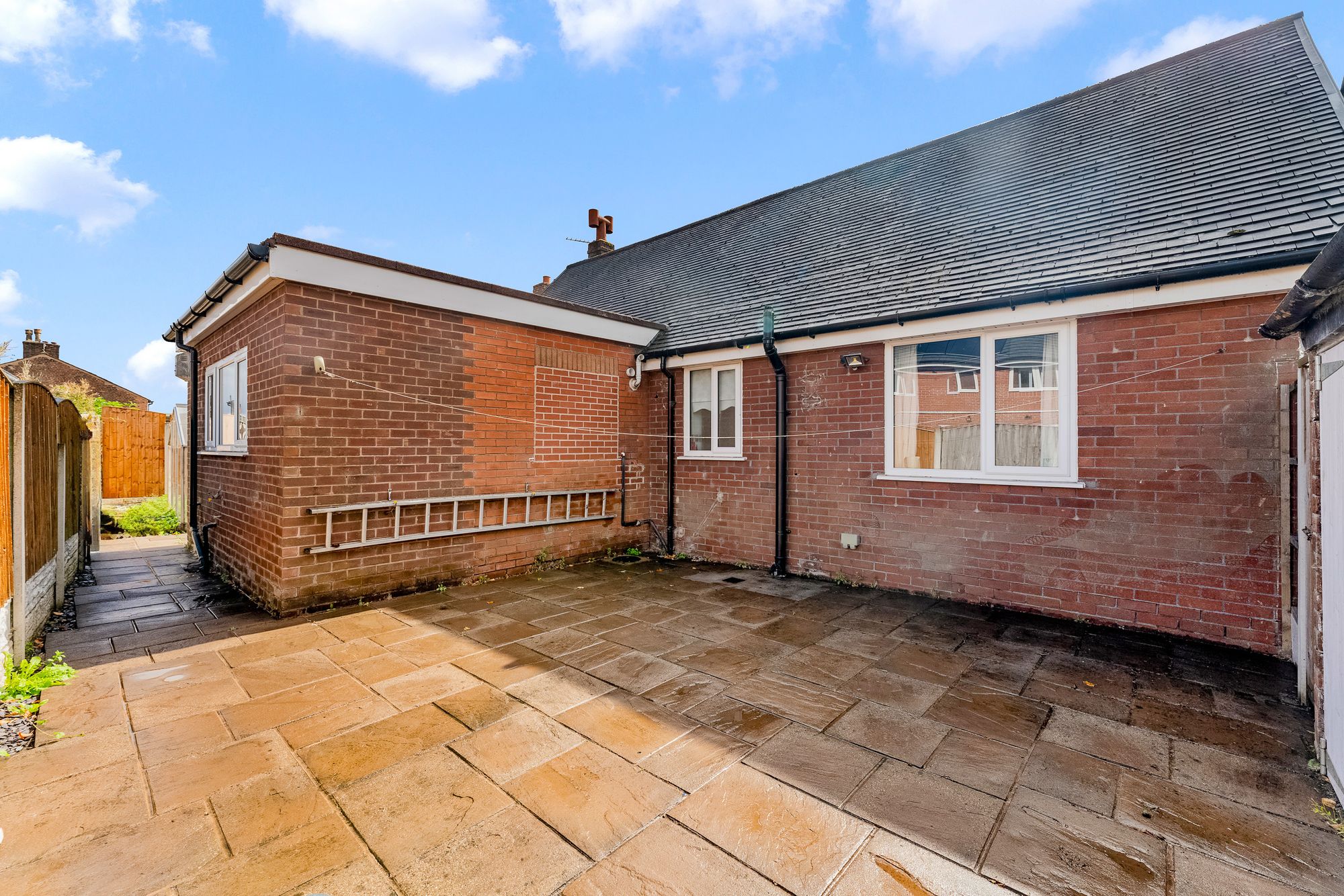 Lunts Heath Road, Widnes, WA8