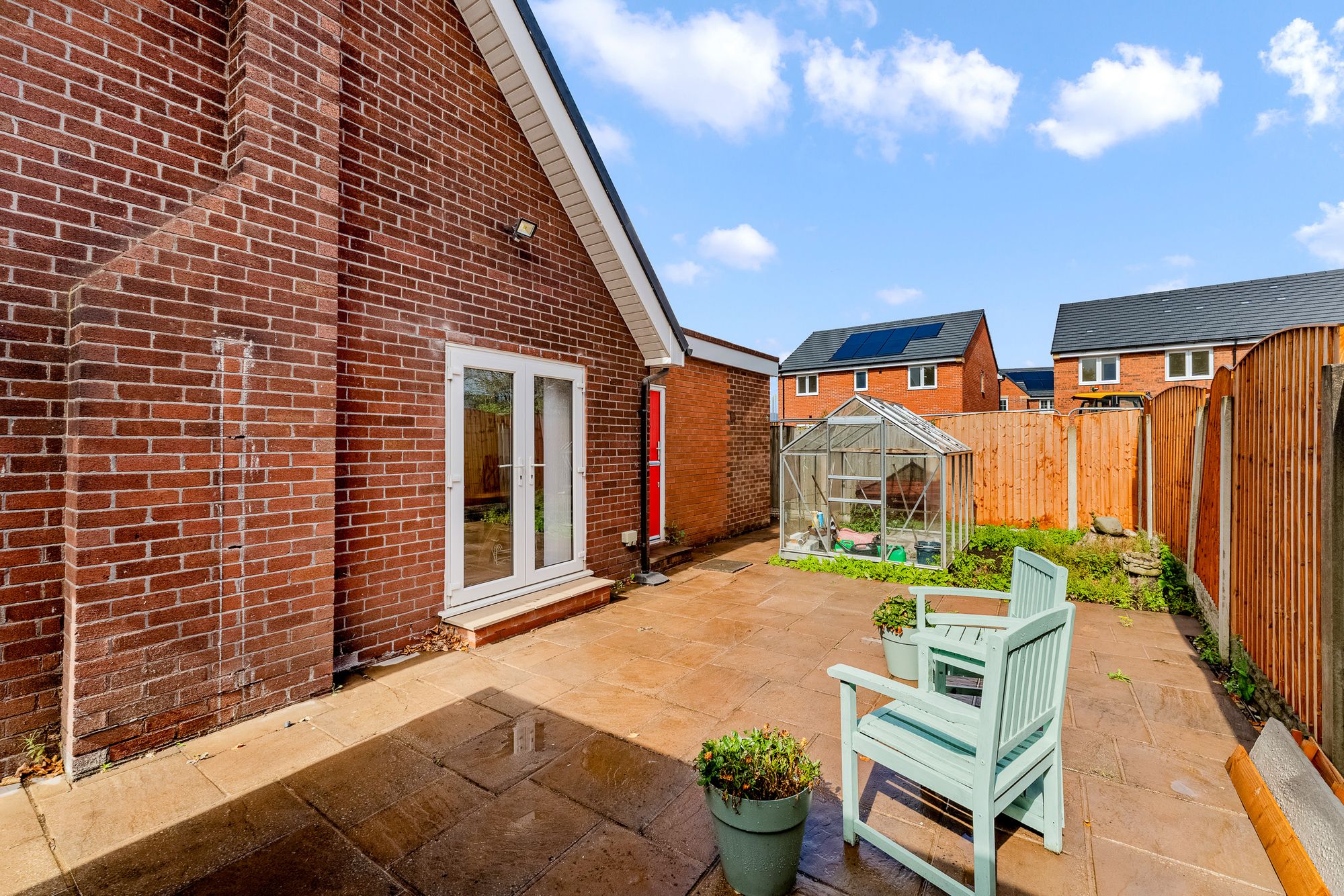 Lunts Heath Road, Widnes, WA8