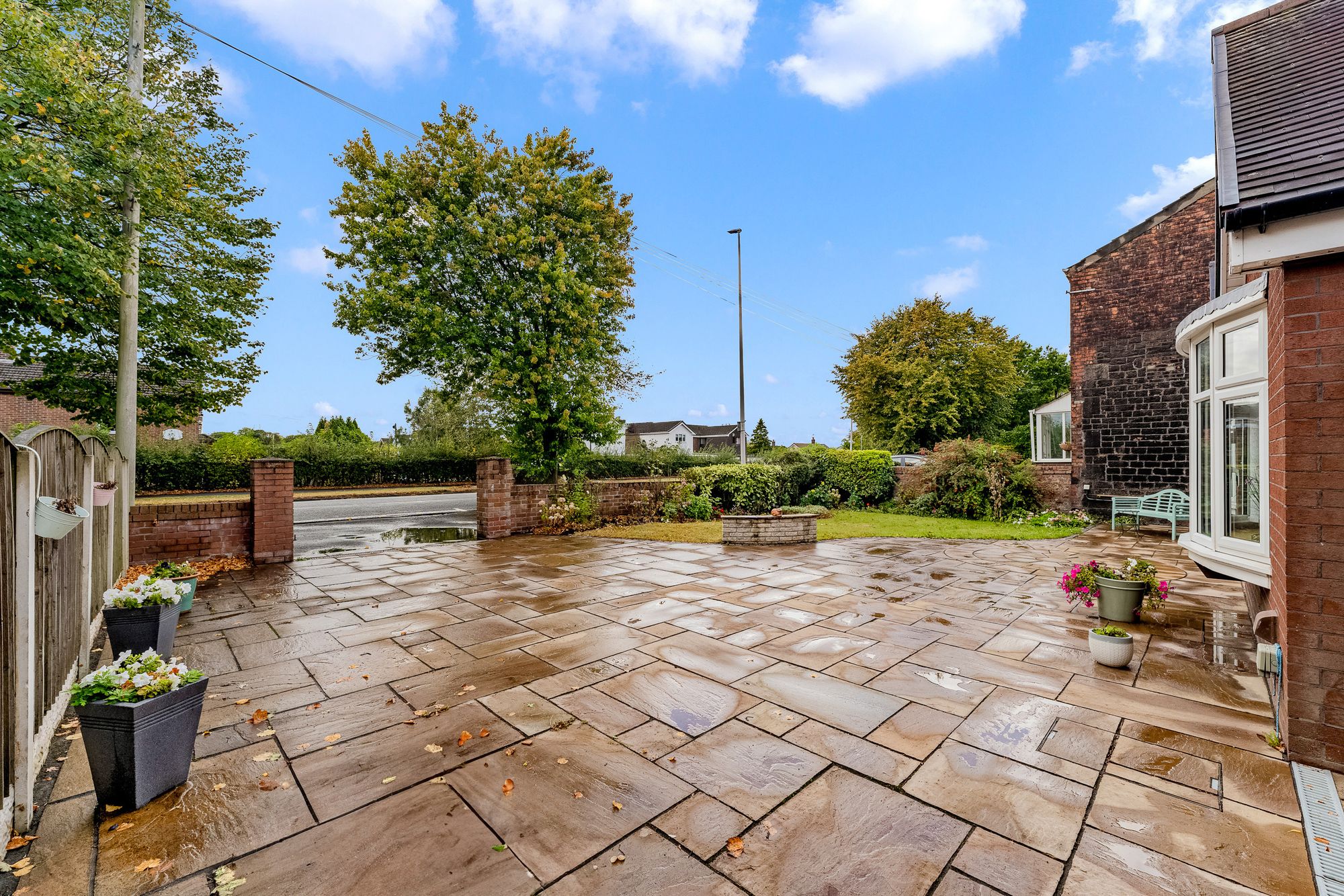 Lunts Heath Road, Widnes, WA8