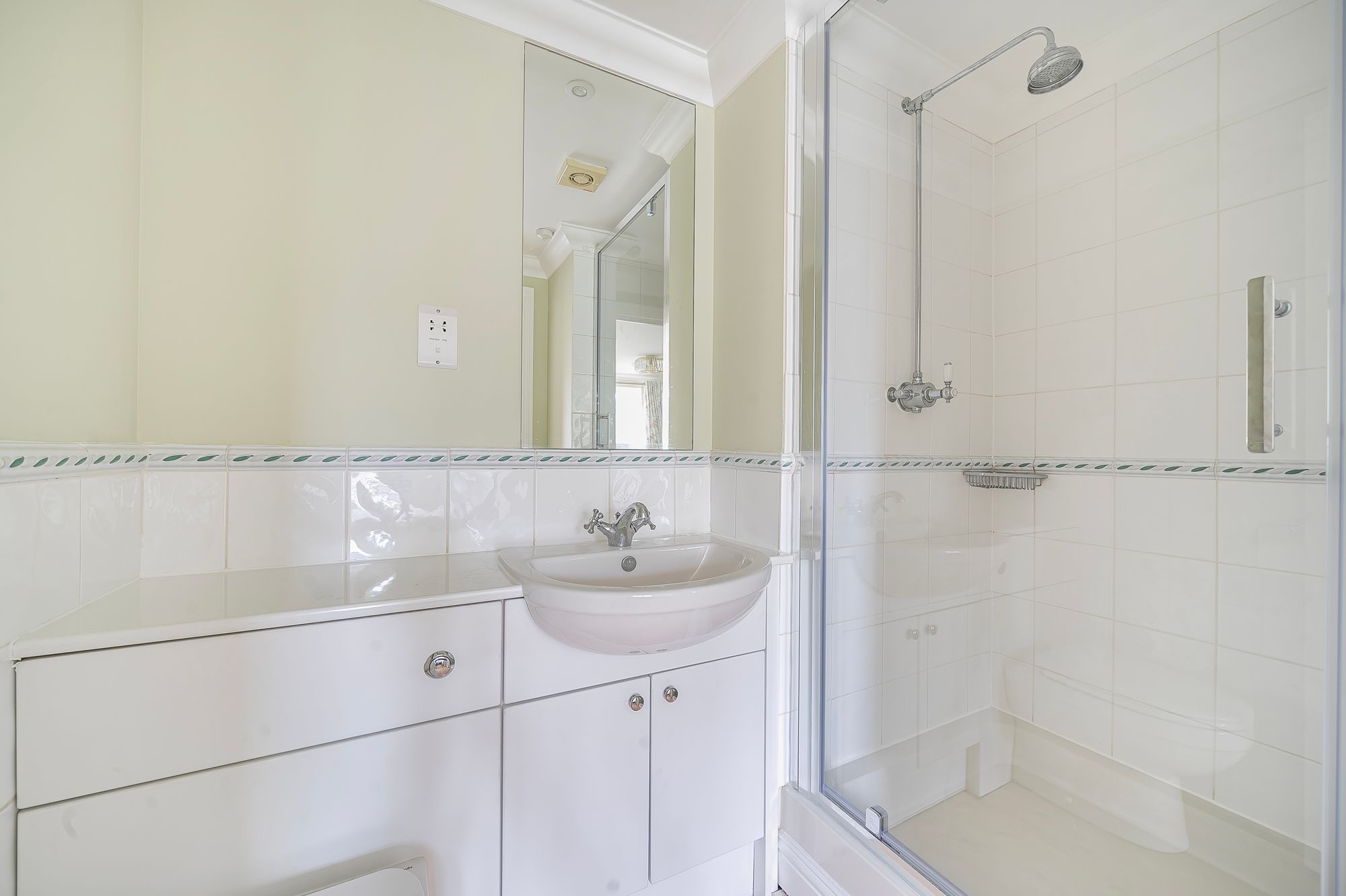 Trinity Close, Parkview, TN2