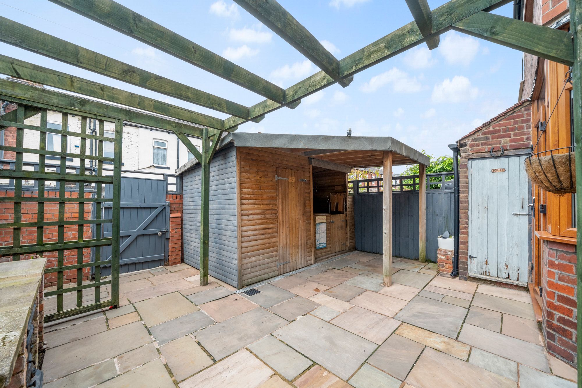 Hope Street, Leigh, WN7