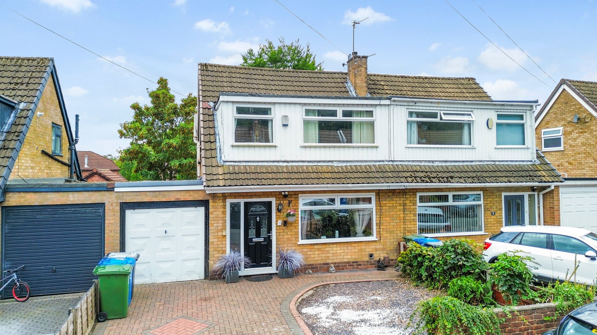 Delafield Close, Fearnhead, WA2