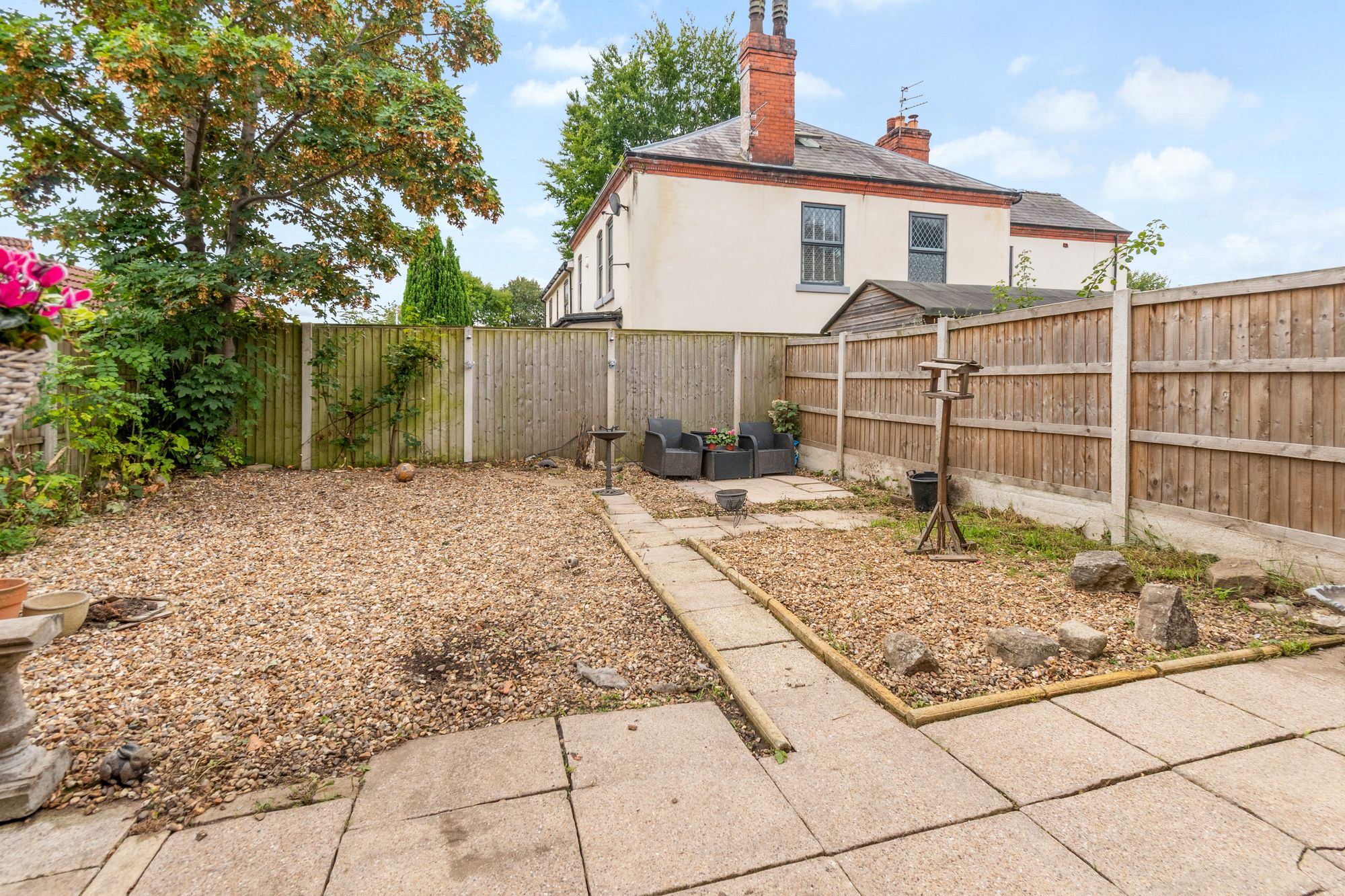 Delafield Close, Fearnhead, WA2