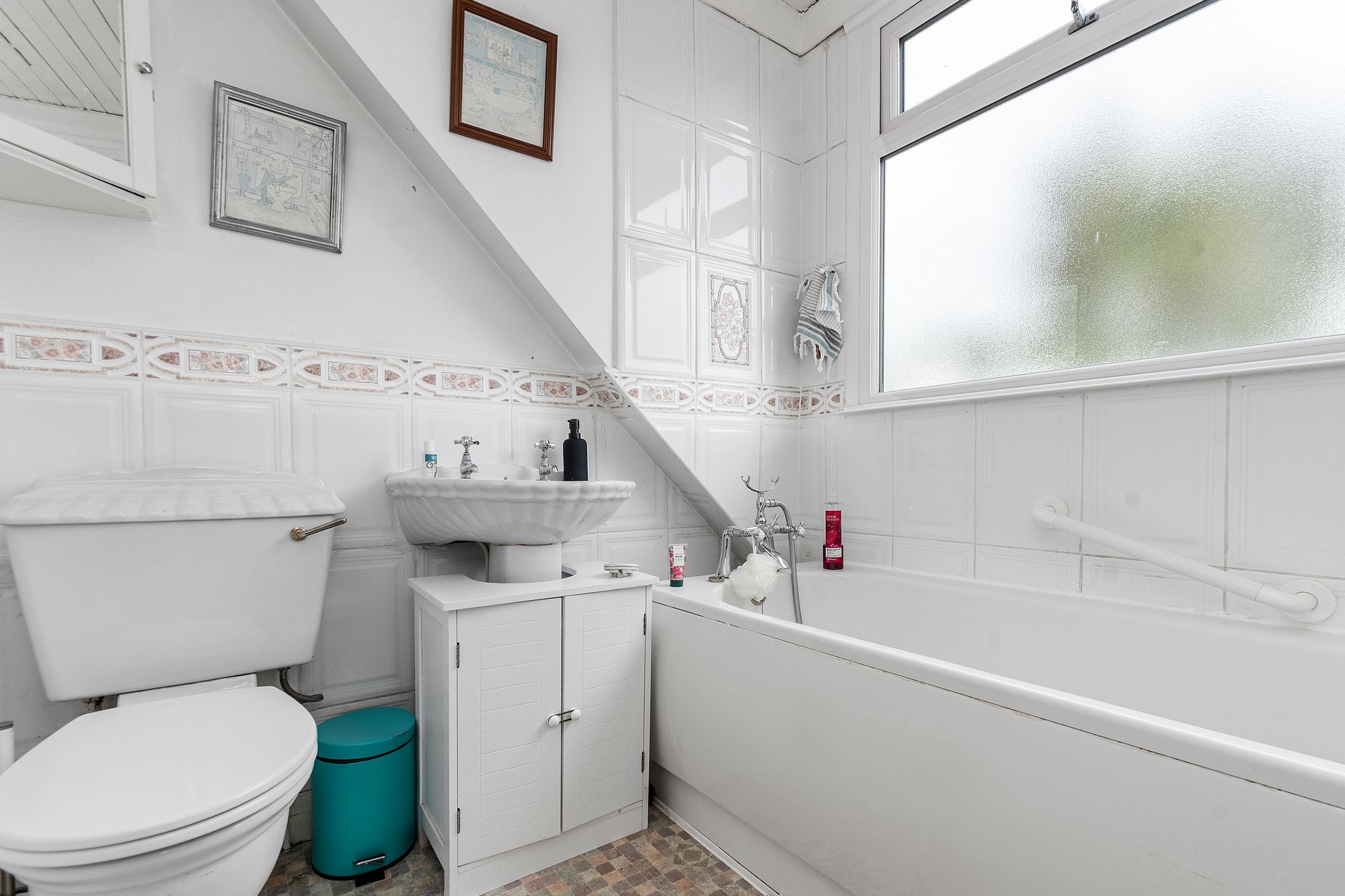 Delafield Close, Fearnhead, WA2