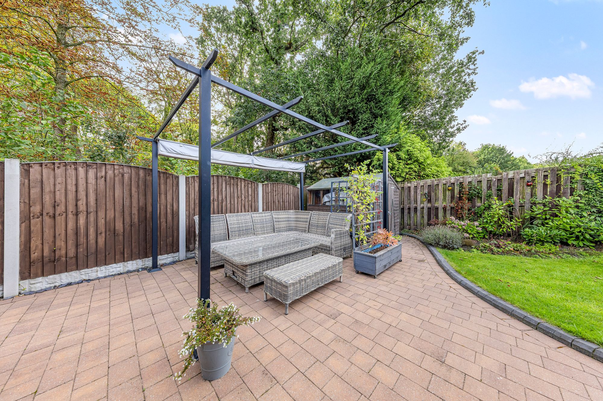 Hudson Close, Old Hall, WA5