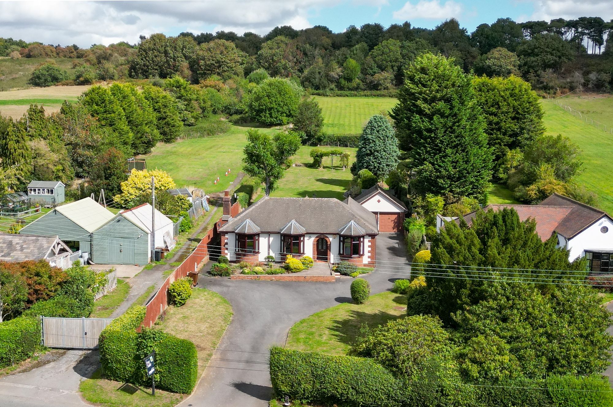 Linehouse Lane, Lickey End, B60