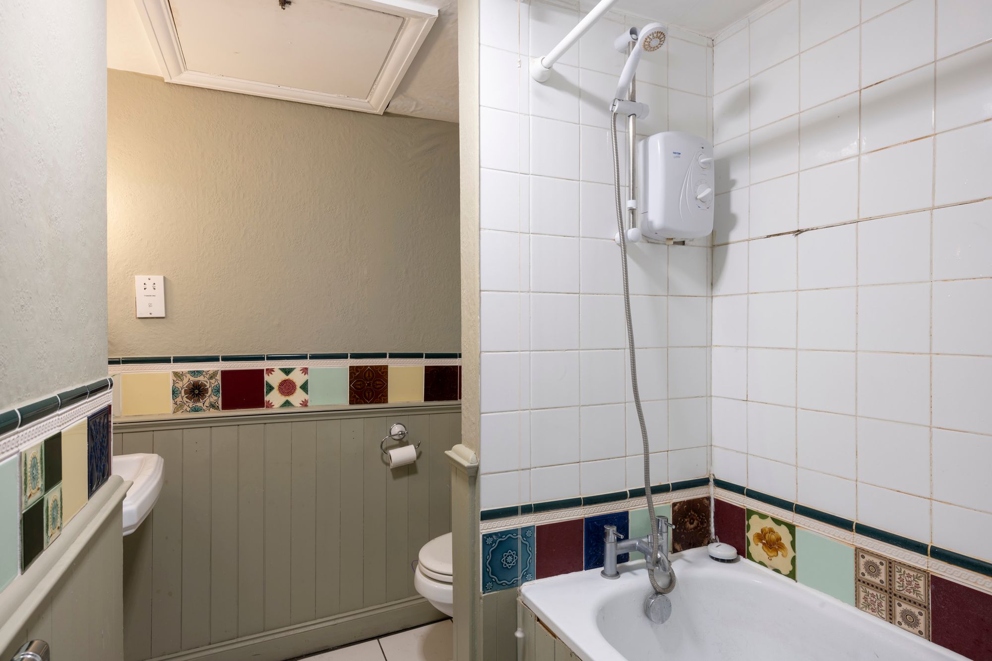 SOH House For Sale High Holborn Bathroom 3