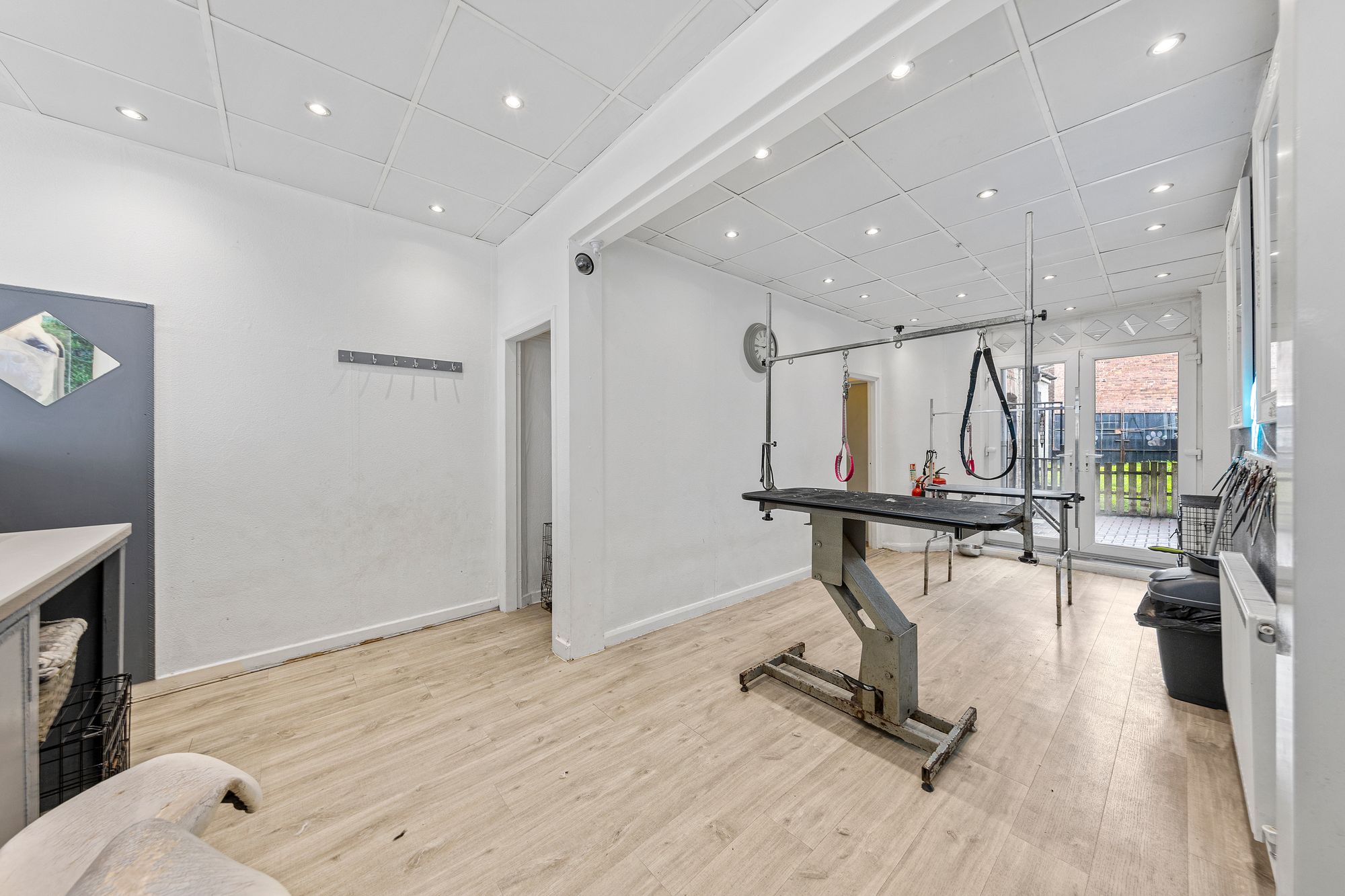 Pretty Paws, Newton-Le-Willows