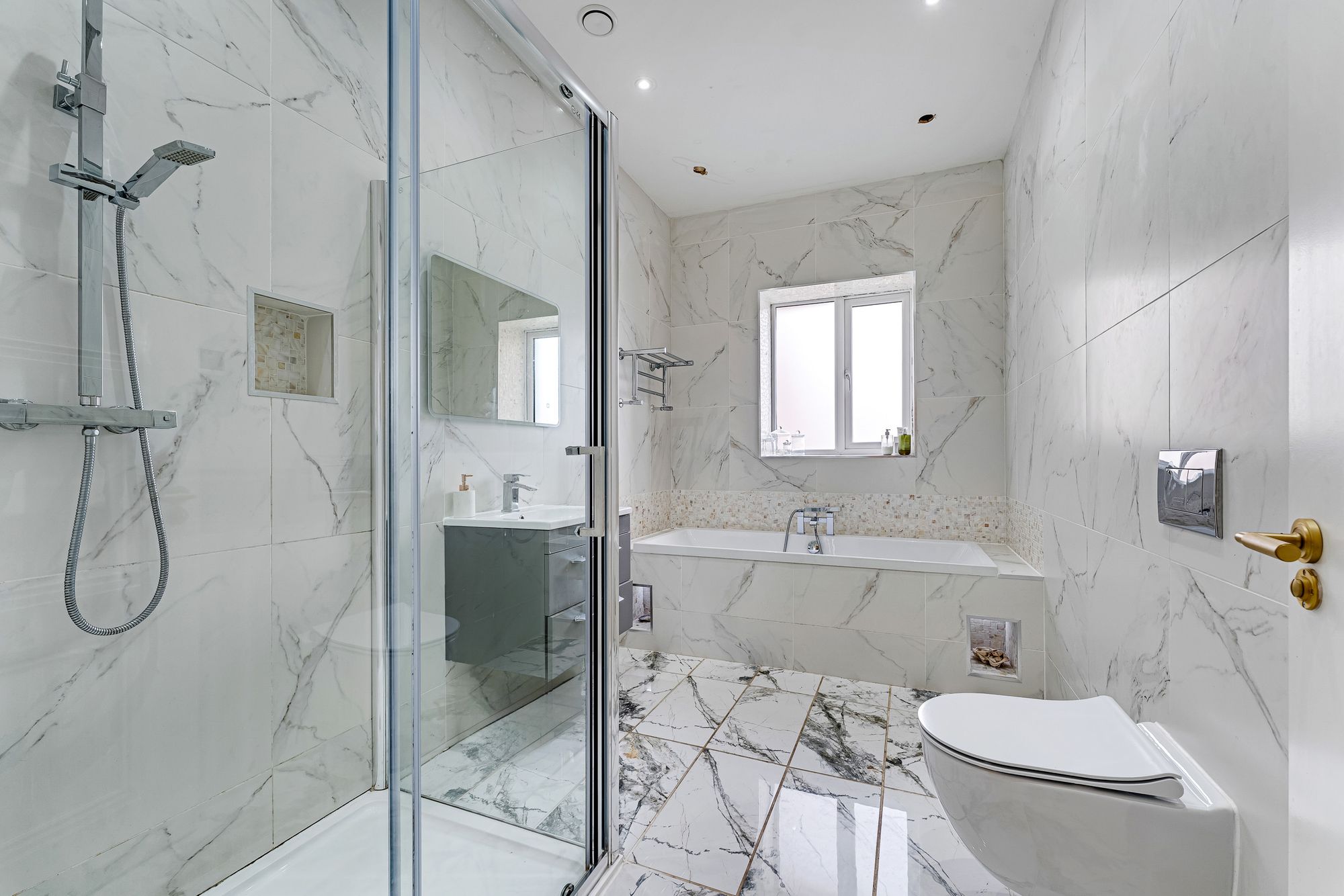 Derby Road, Widnes, WA8