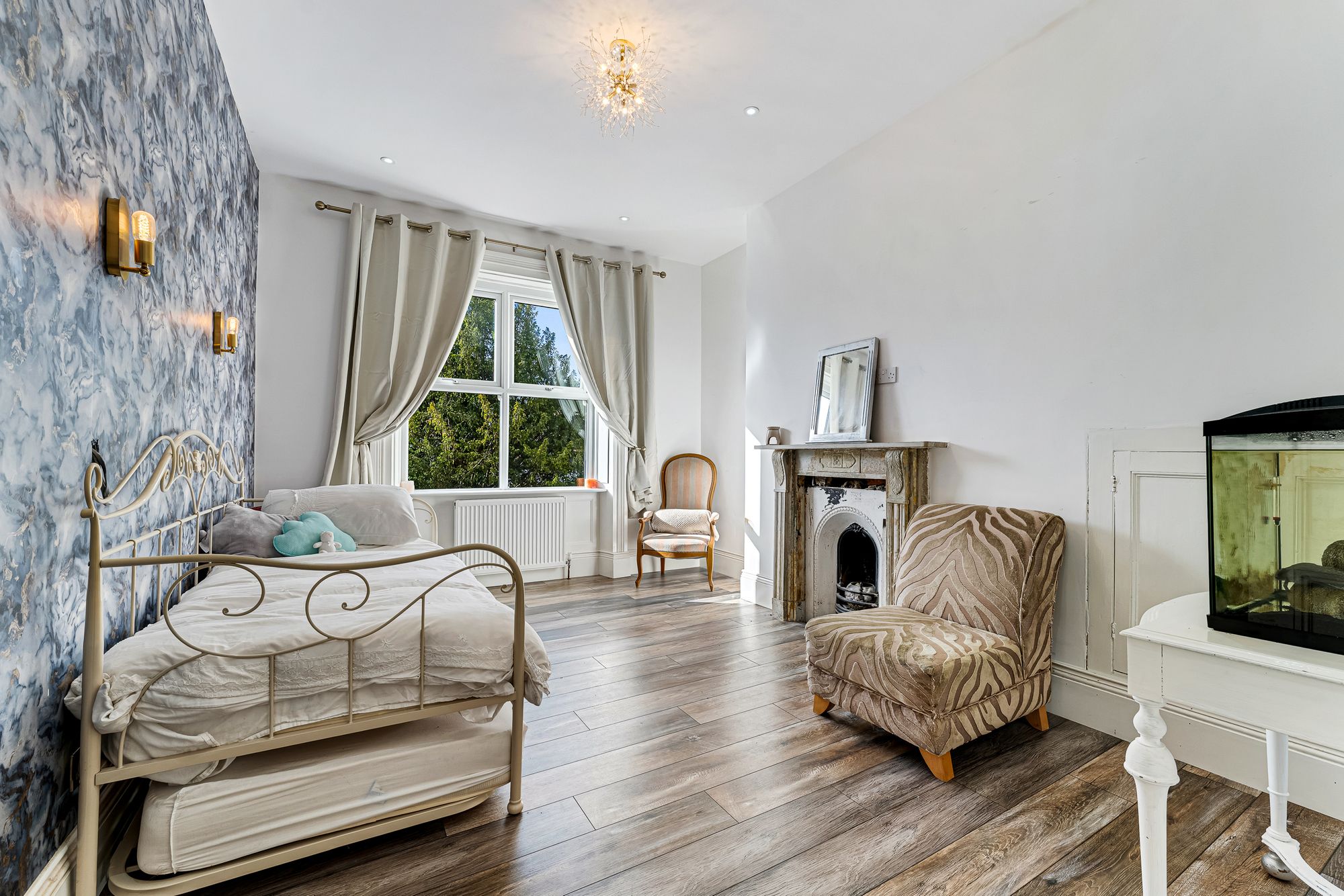 Derby Road, Widnes, WA8