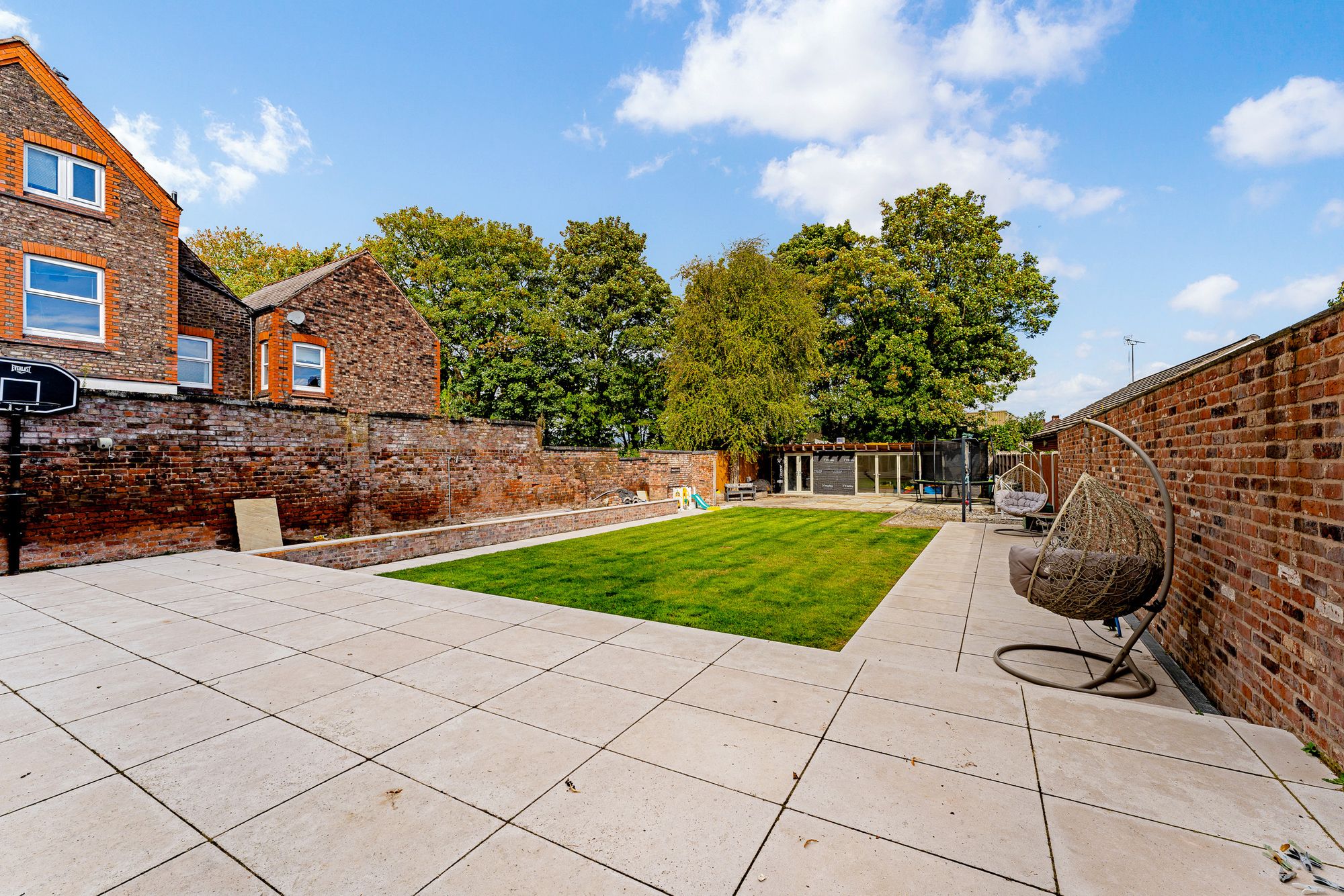 Derby Road, Widnes, WA8