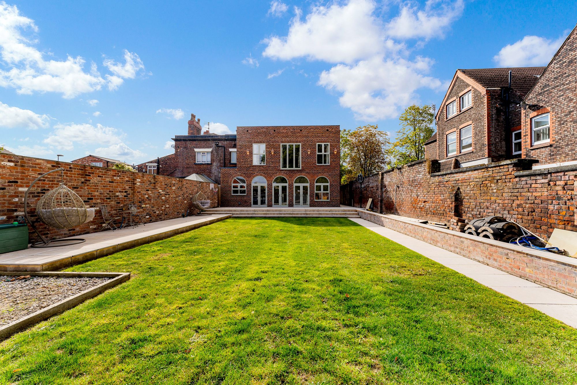 Derby Road, Widnes, WA8