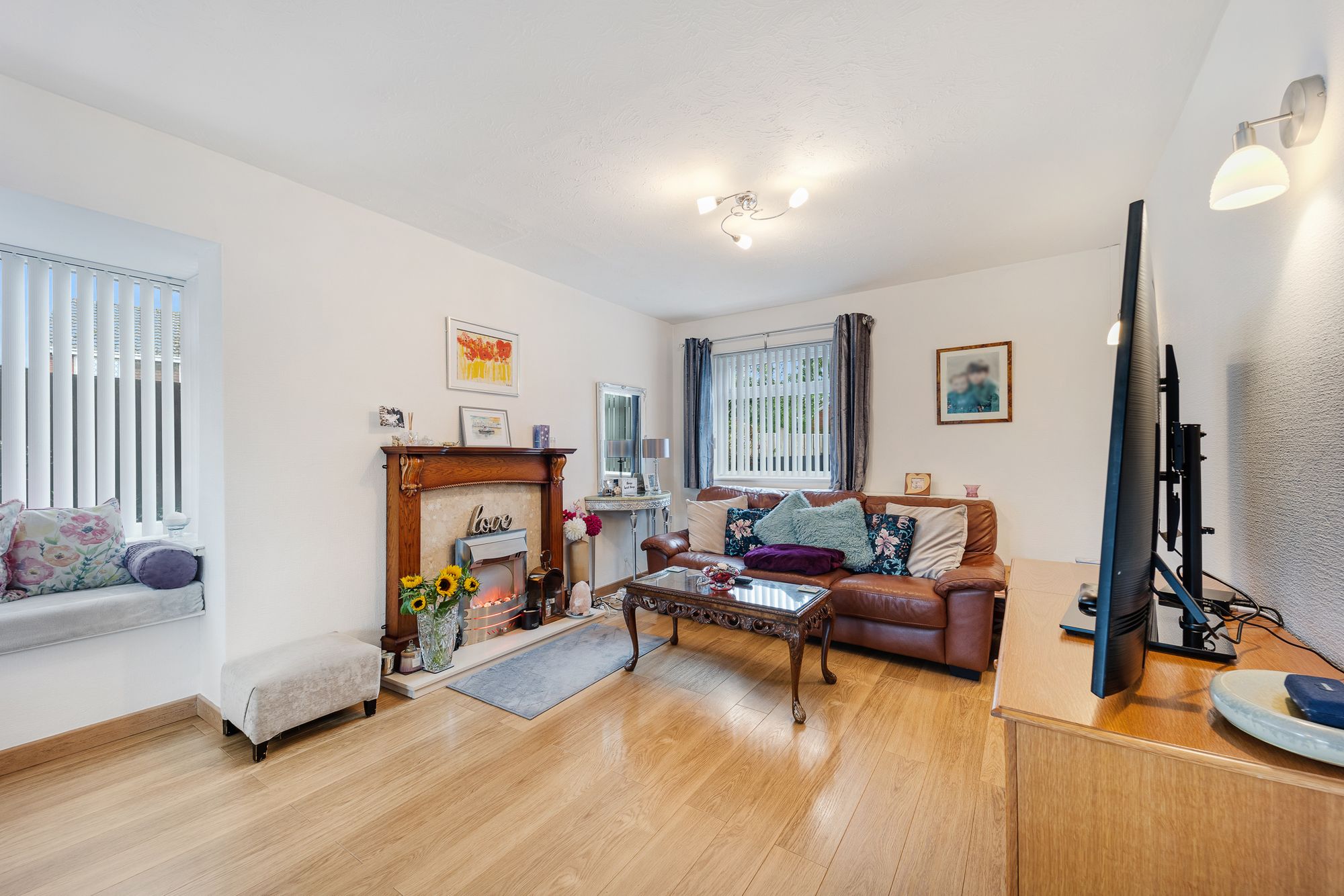 Calverley Close, Brookvale, WA7