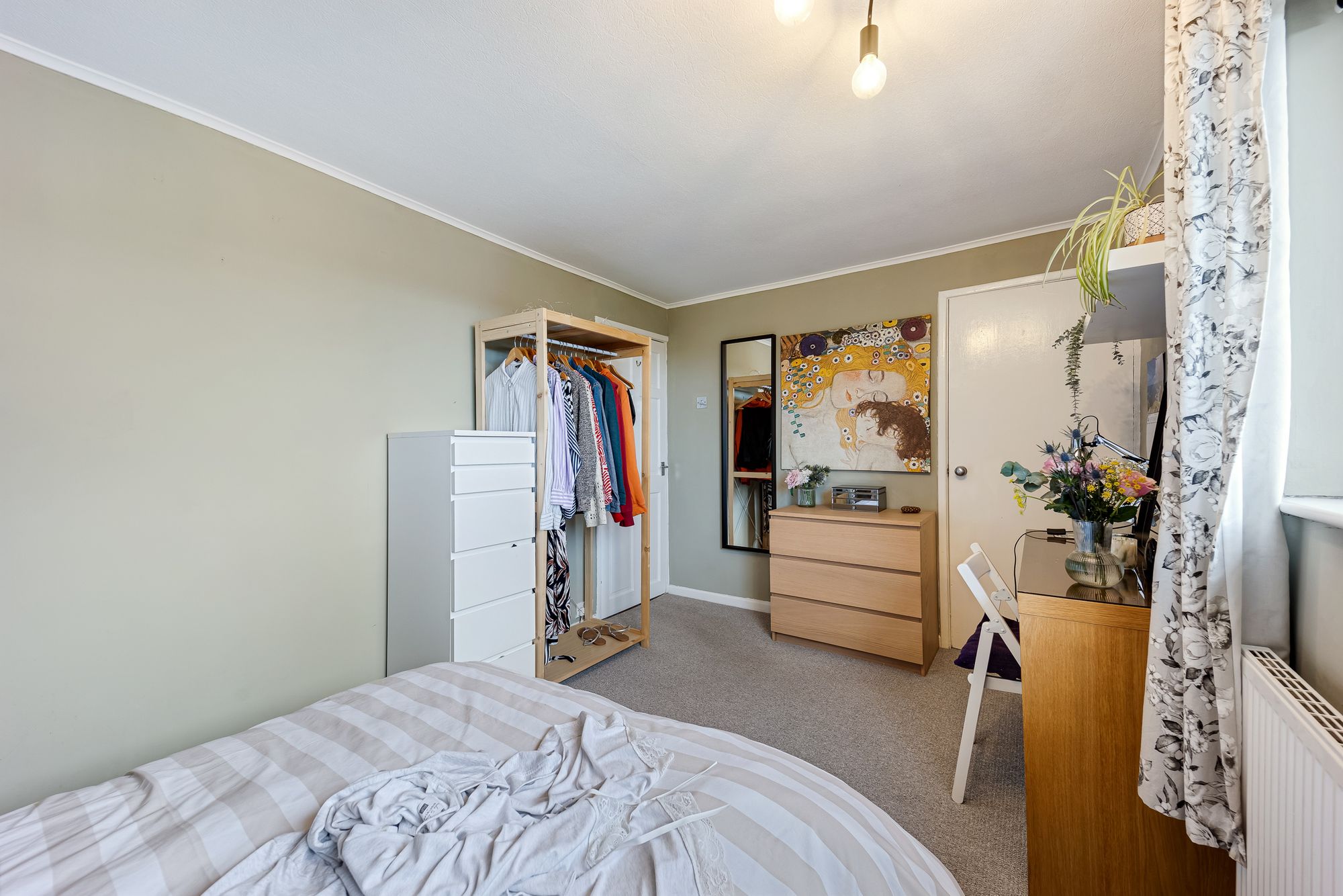 Royal Avenue, Widnes