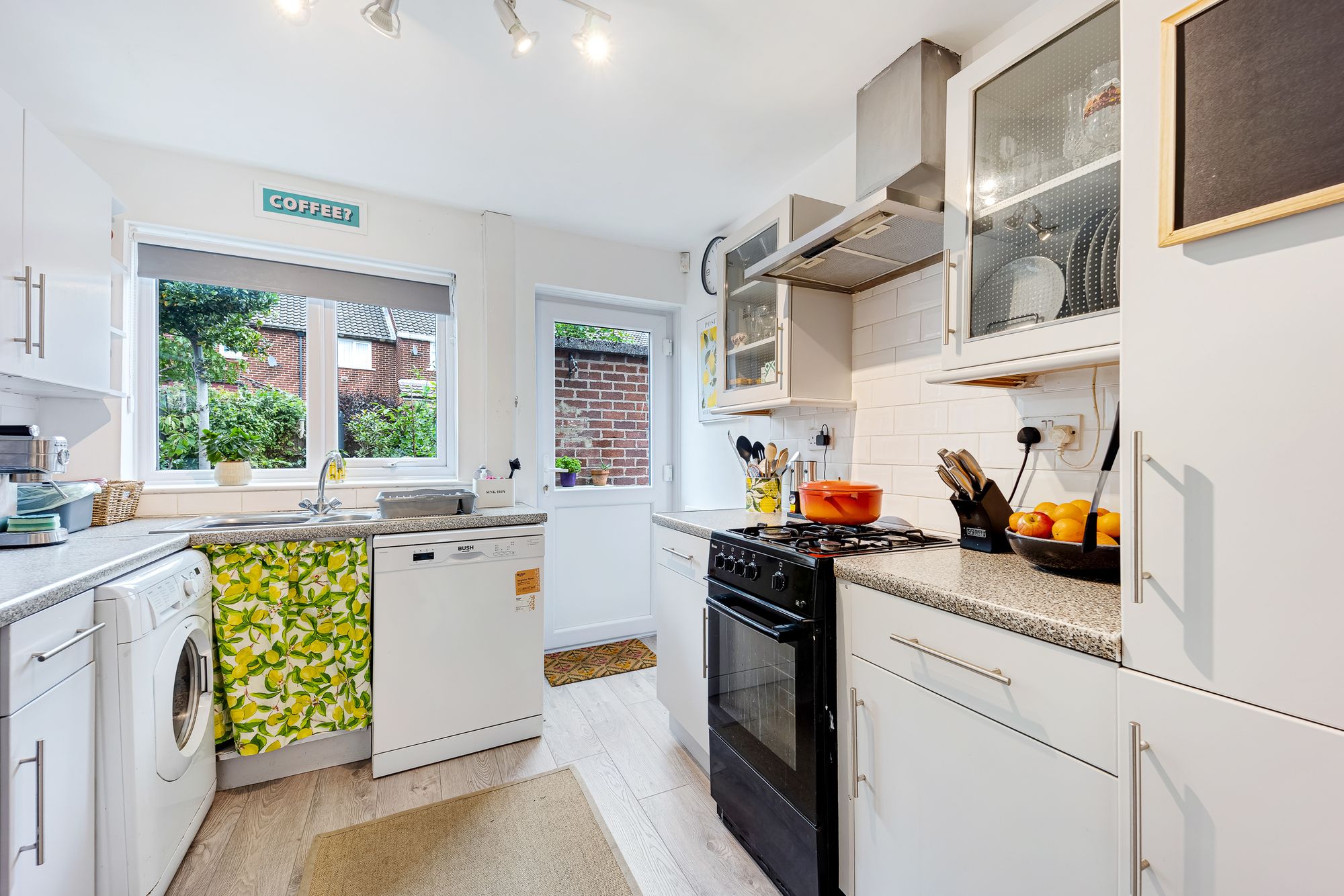 Royal Avenue, Widnes