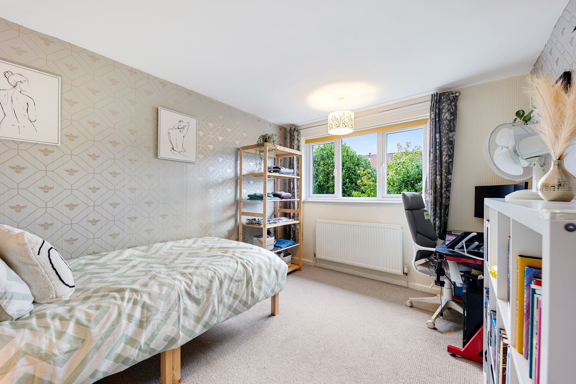 Royal Avenue, Widnes