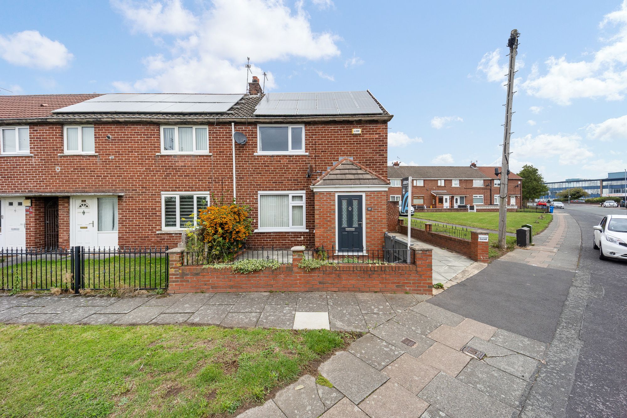 Royal Avenue, Widnes