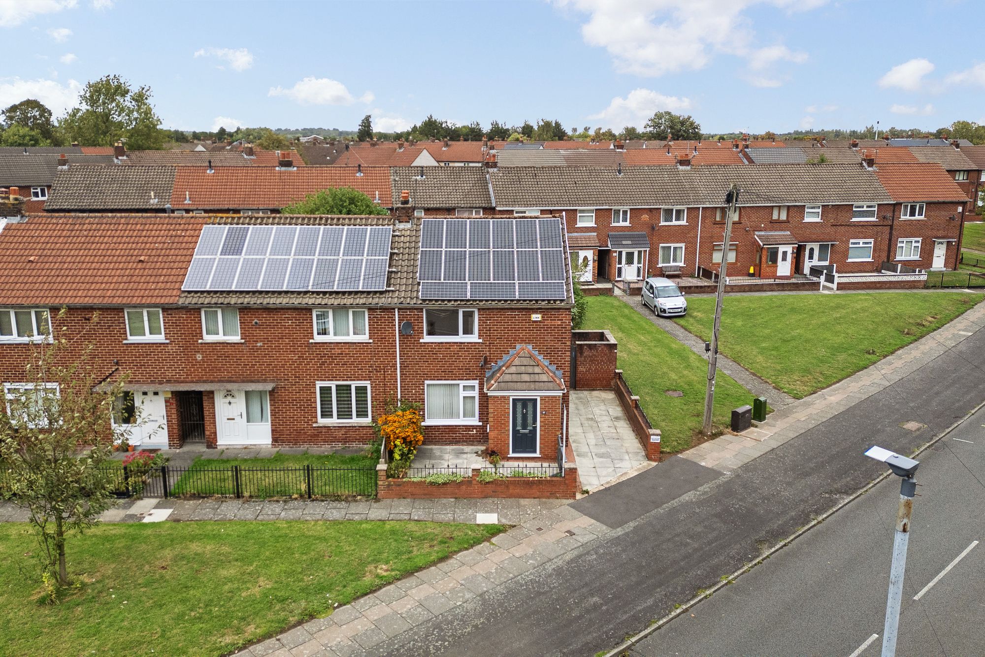 Royal Avenue, Widnes